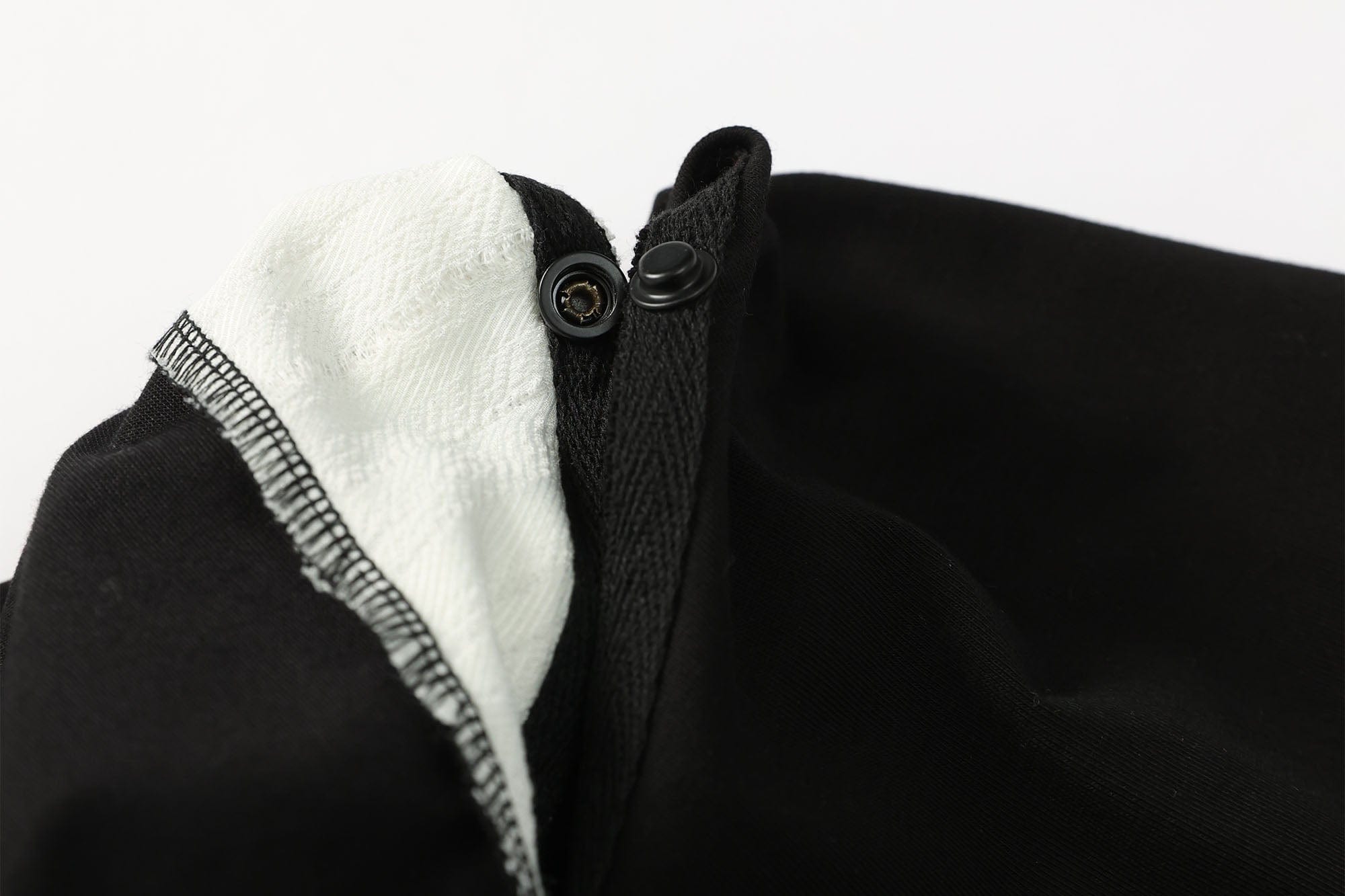 ERROR CODE ROBOT Button-Seam Contrast Detachable-Sleeve Tee