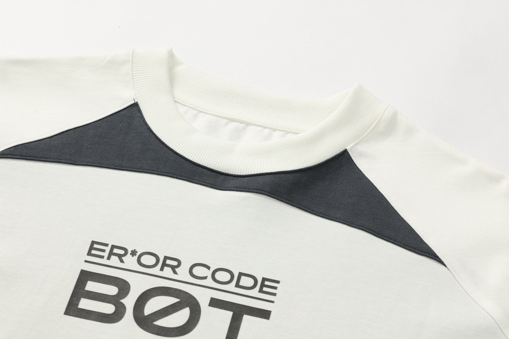 ERROR CODE ROBOT Arc Spliced Contrast T-Shirt