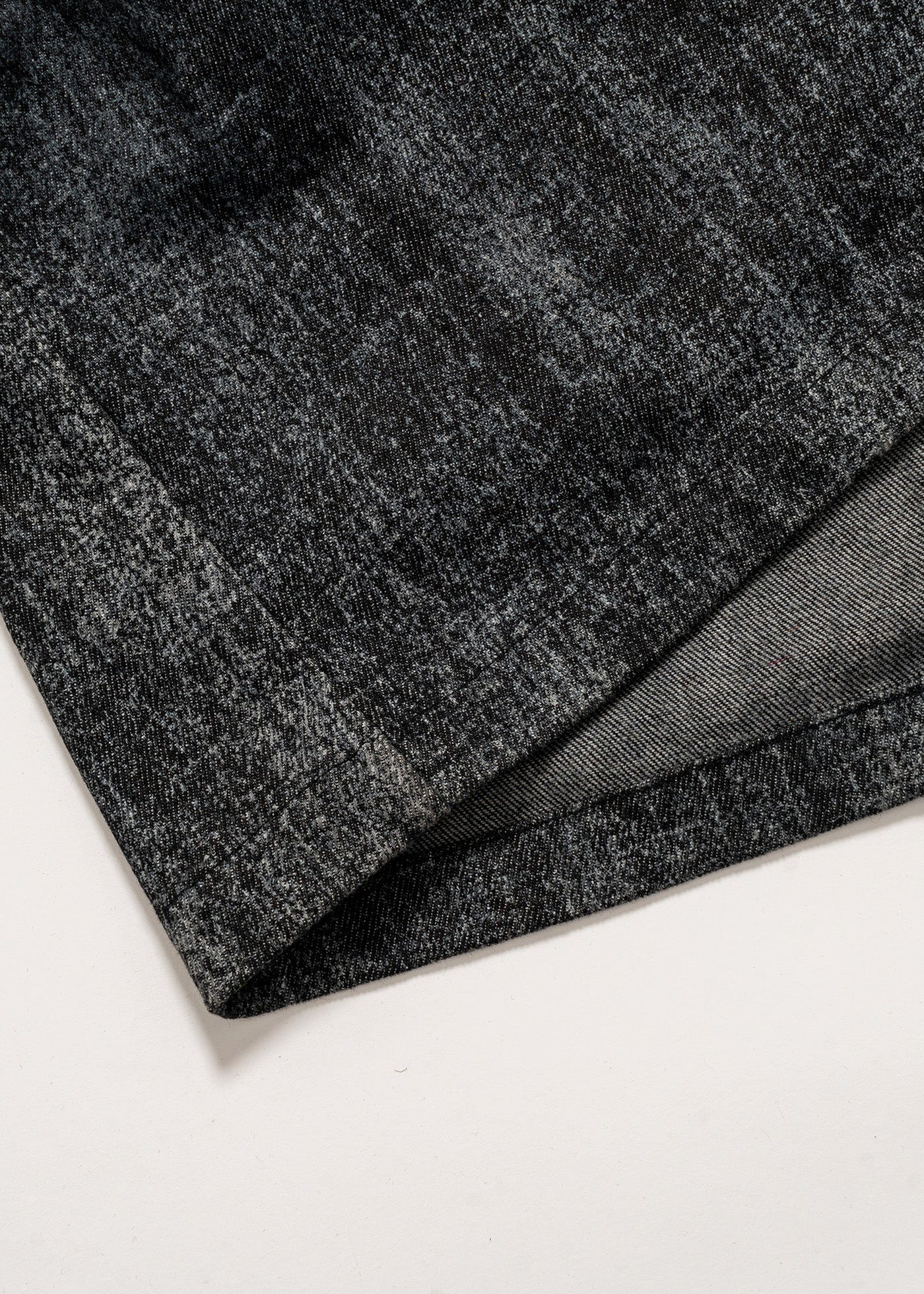 KADAKADA Detachable Ribbon Washed Oversize Flare Jeans