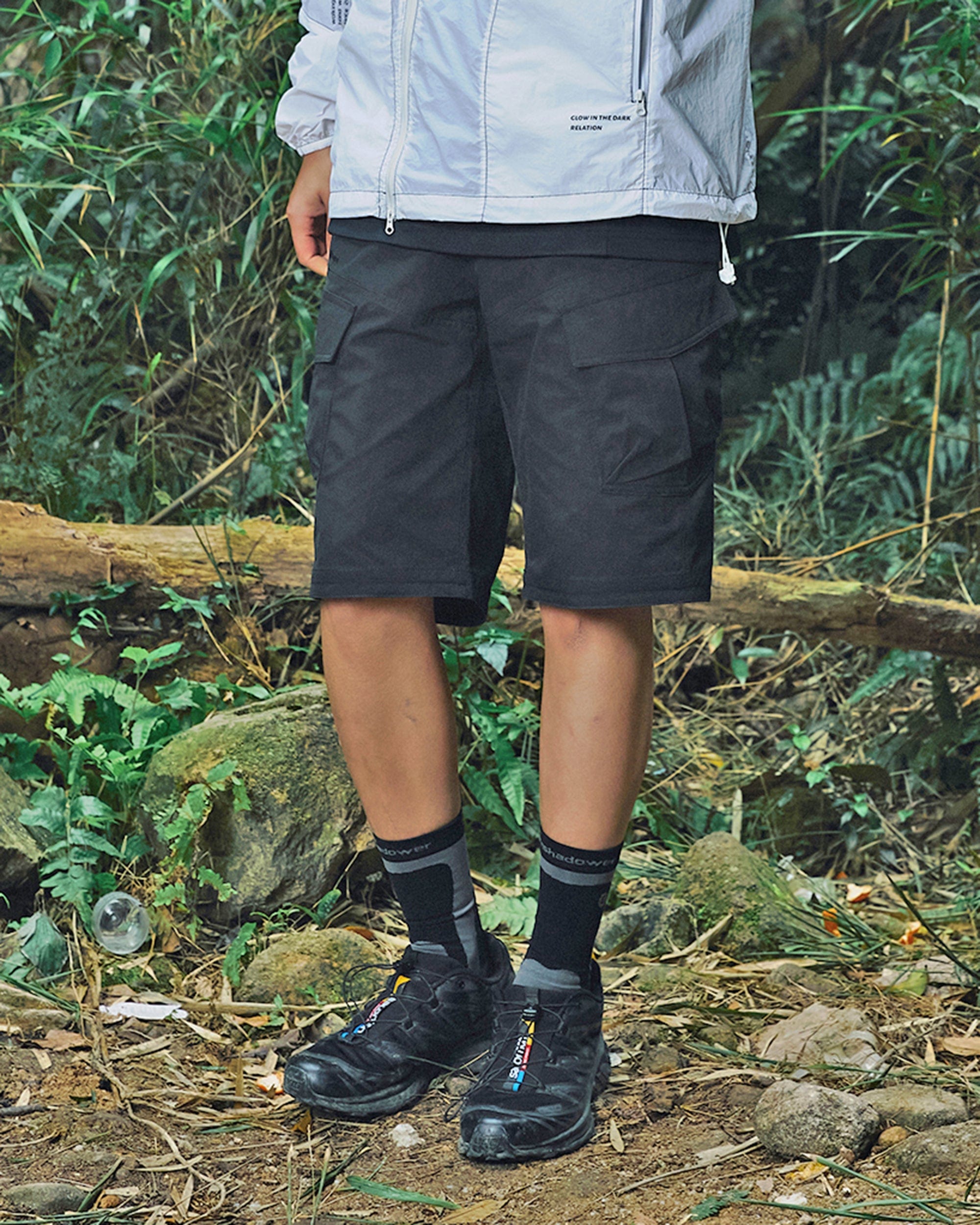 ENSHADOWER Modern Large Pocket Logo Shorts