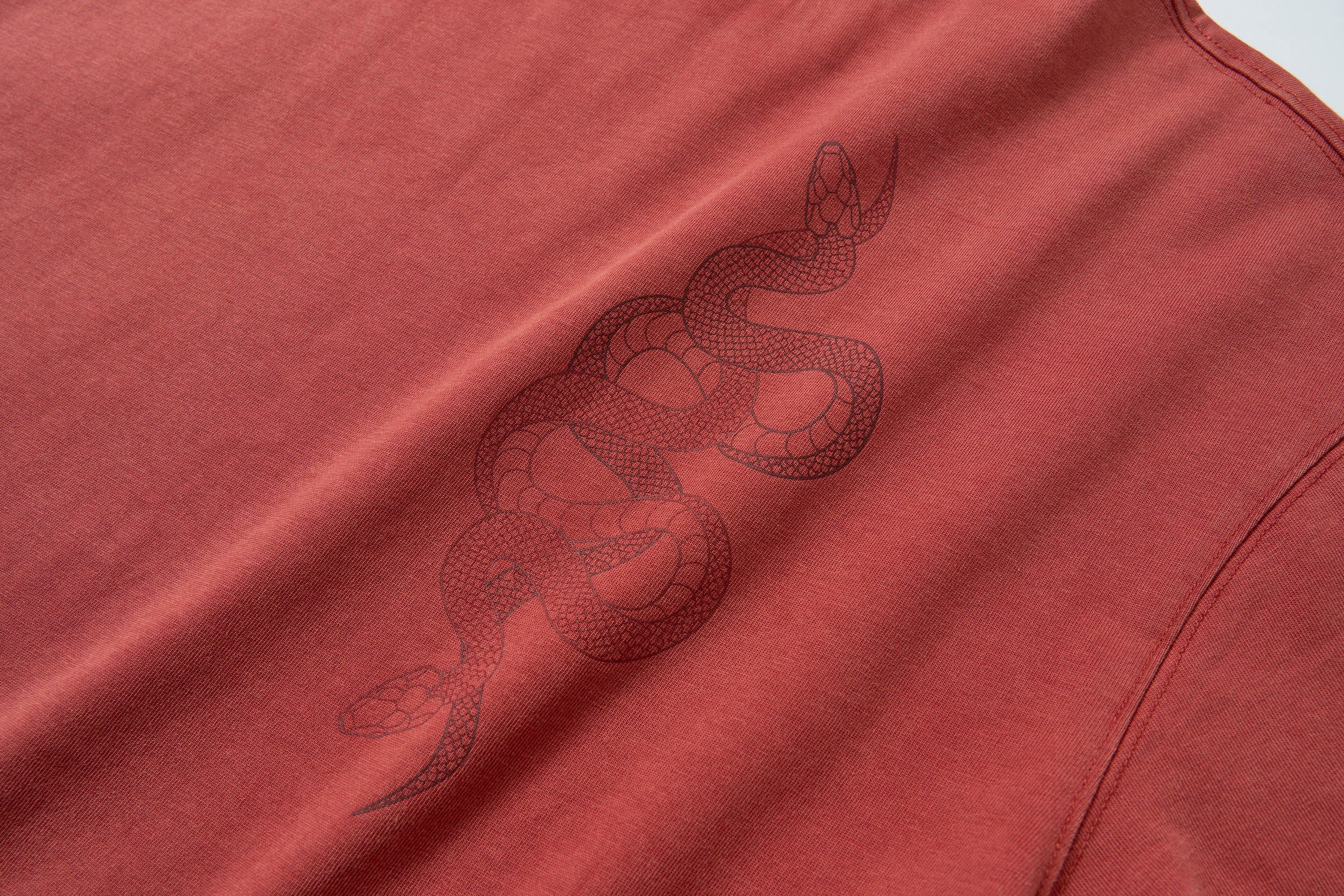 SAVAGEGROWTHWORLD Washed Dual Serpent Scepter Graphic T-Shirt