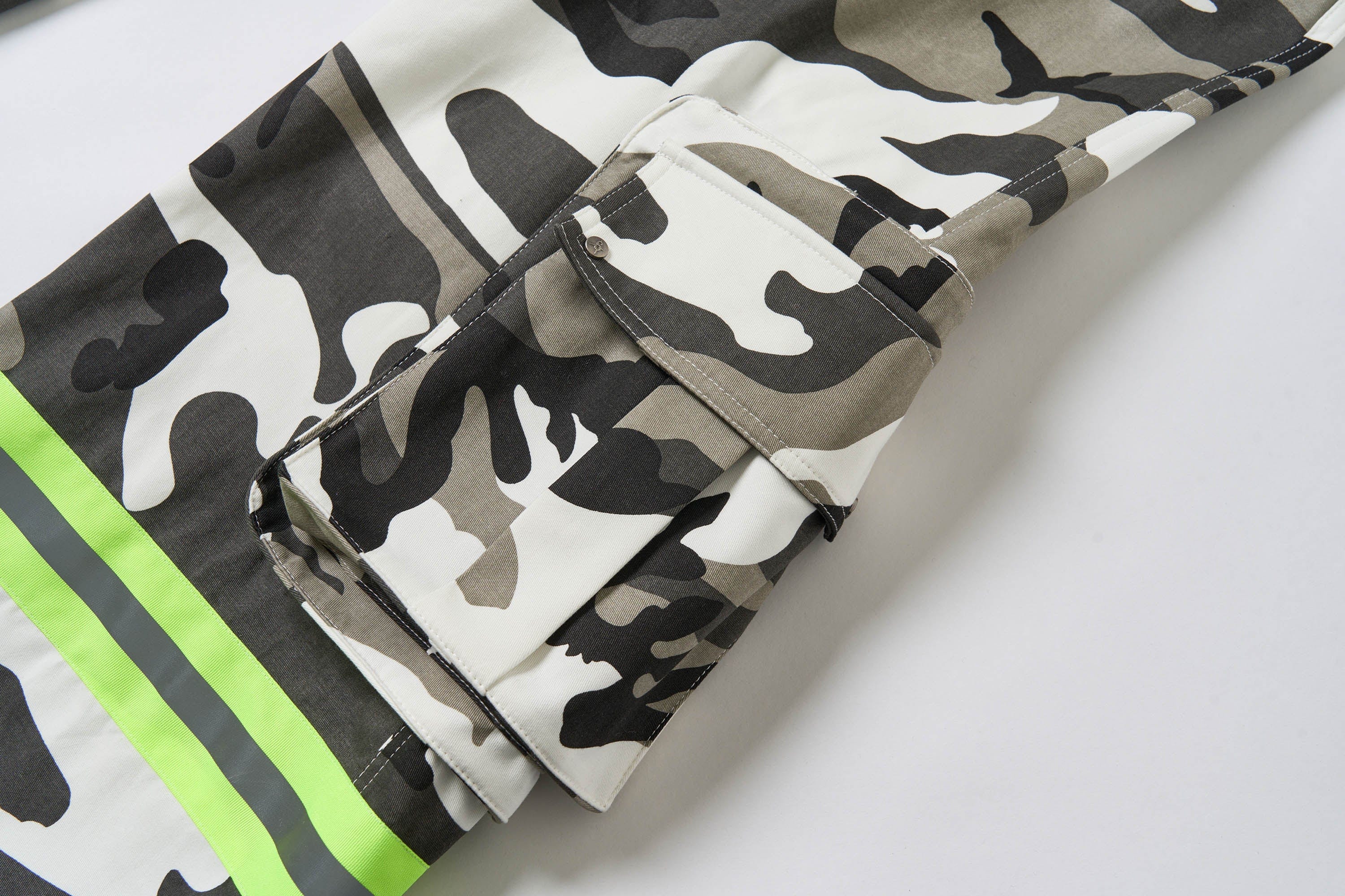 SAVAGEGROWTHWORLD Camo Reflective Multi-Pocket Cargo Pants