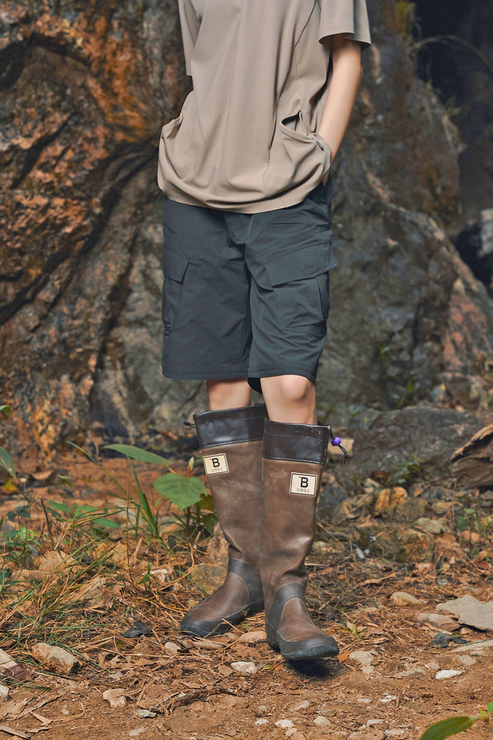 ENSHADOWER Modern Large Pocket Logo Shorts