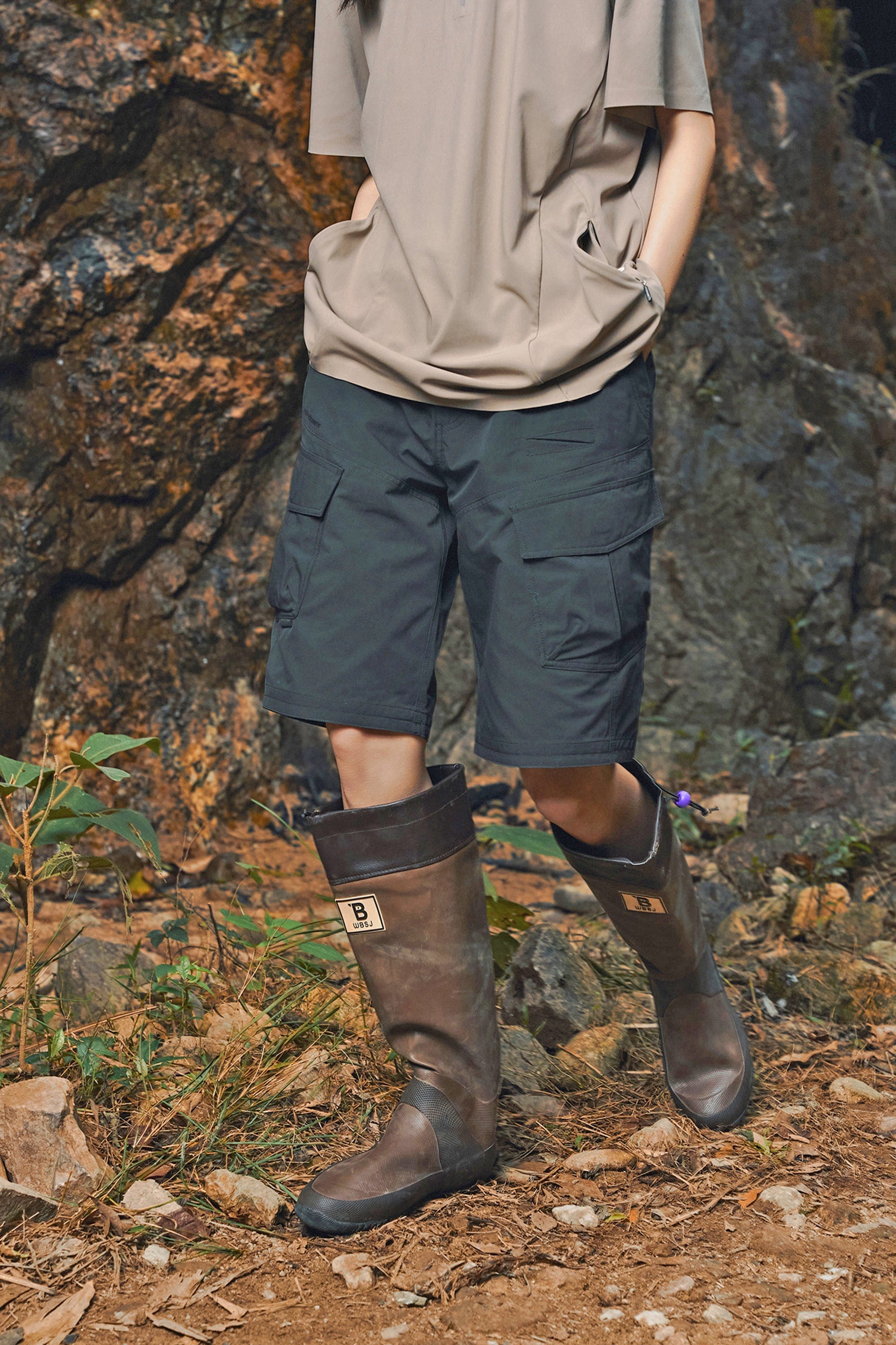 ENSHADOWER Modern Large Pocket Logo Shorts