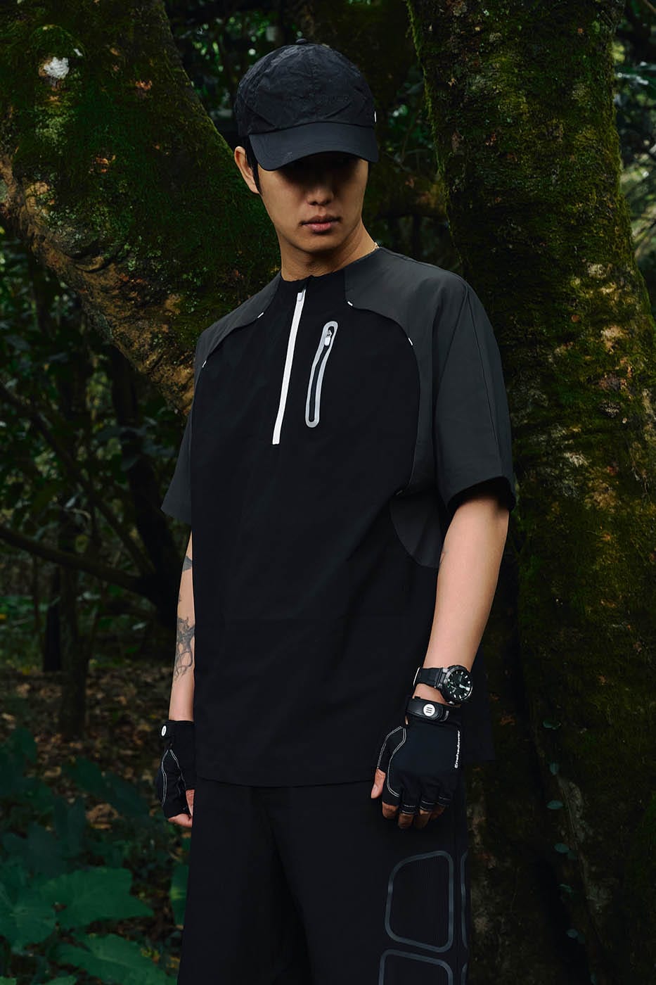 ENSHADOWER Deconstructed Water-Proof Zip-up T-Shirt