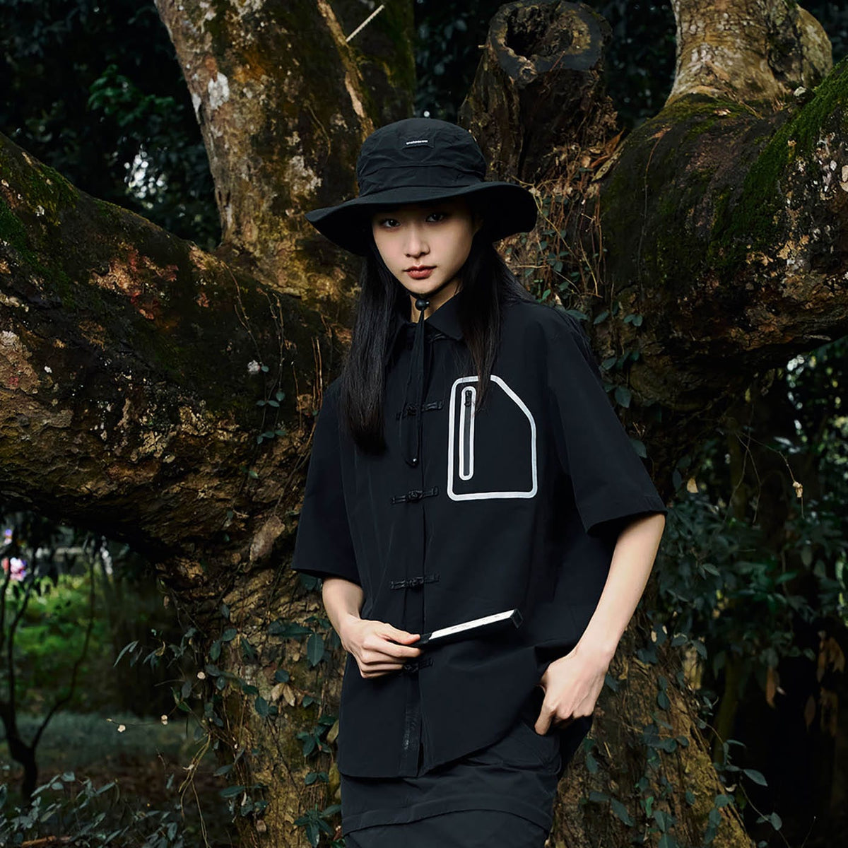 ENSHADOWER Modern Chinese Button Half Shirt