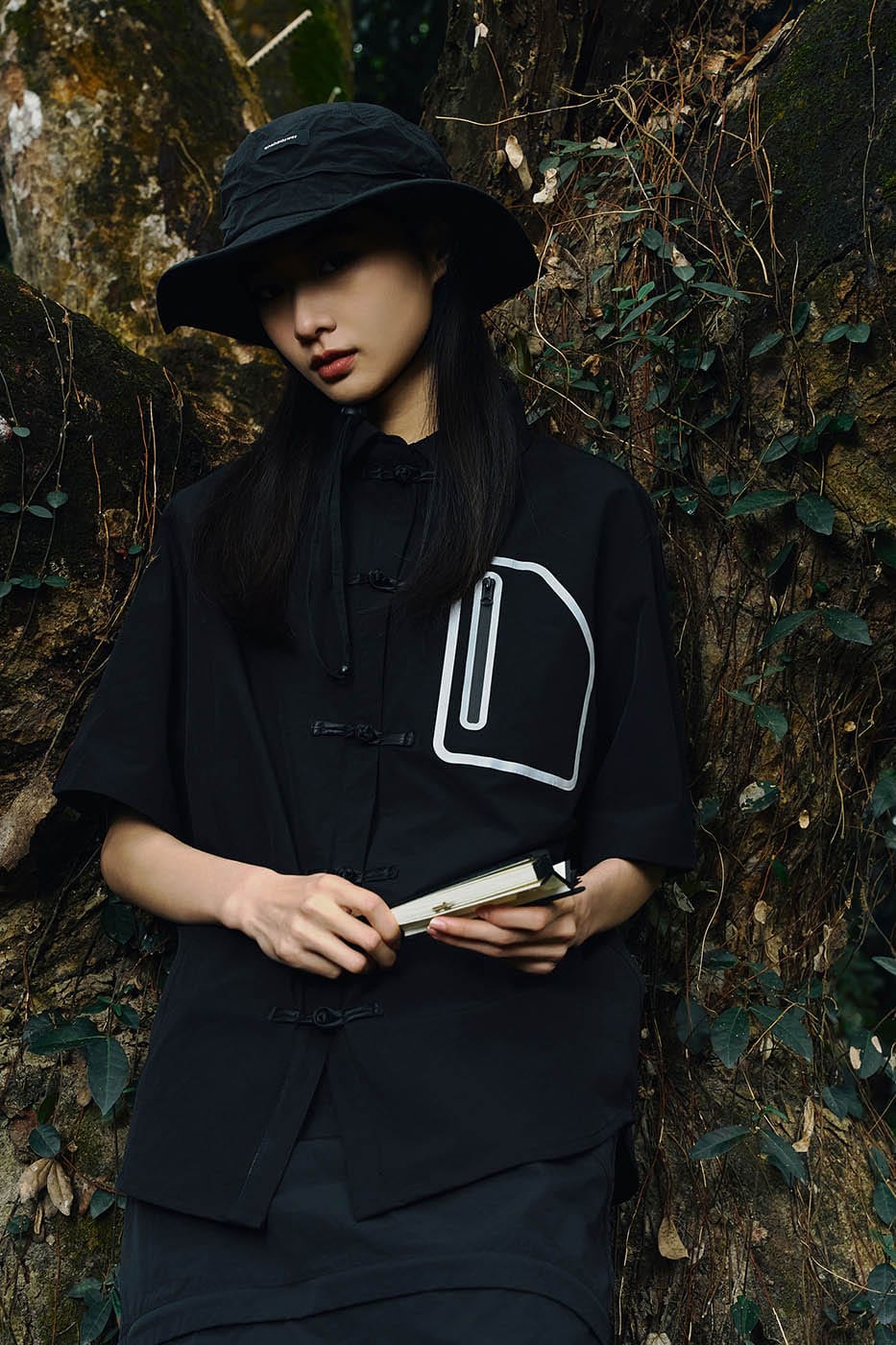 ENSHADOWER Modern Chinese Button Half Shirt
