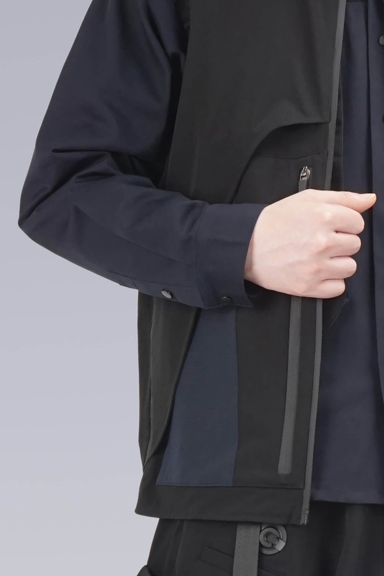 SILENSTORM Layered Multi-Pocket Tactical Spliced Vest