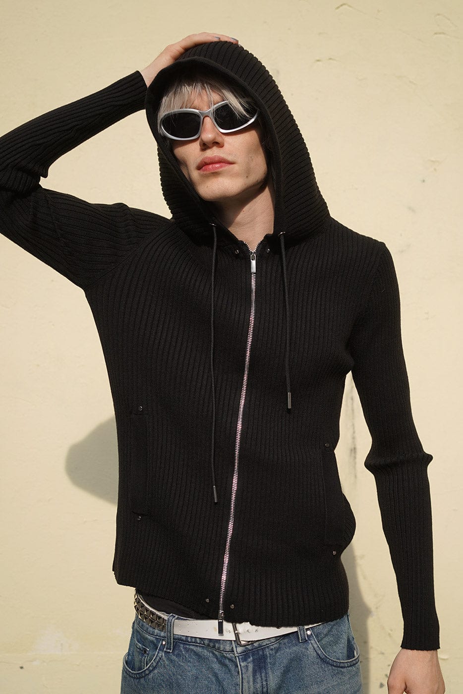 SOURPLUM Cropped Rivet Zip-Up Knitted Hoodie