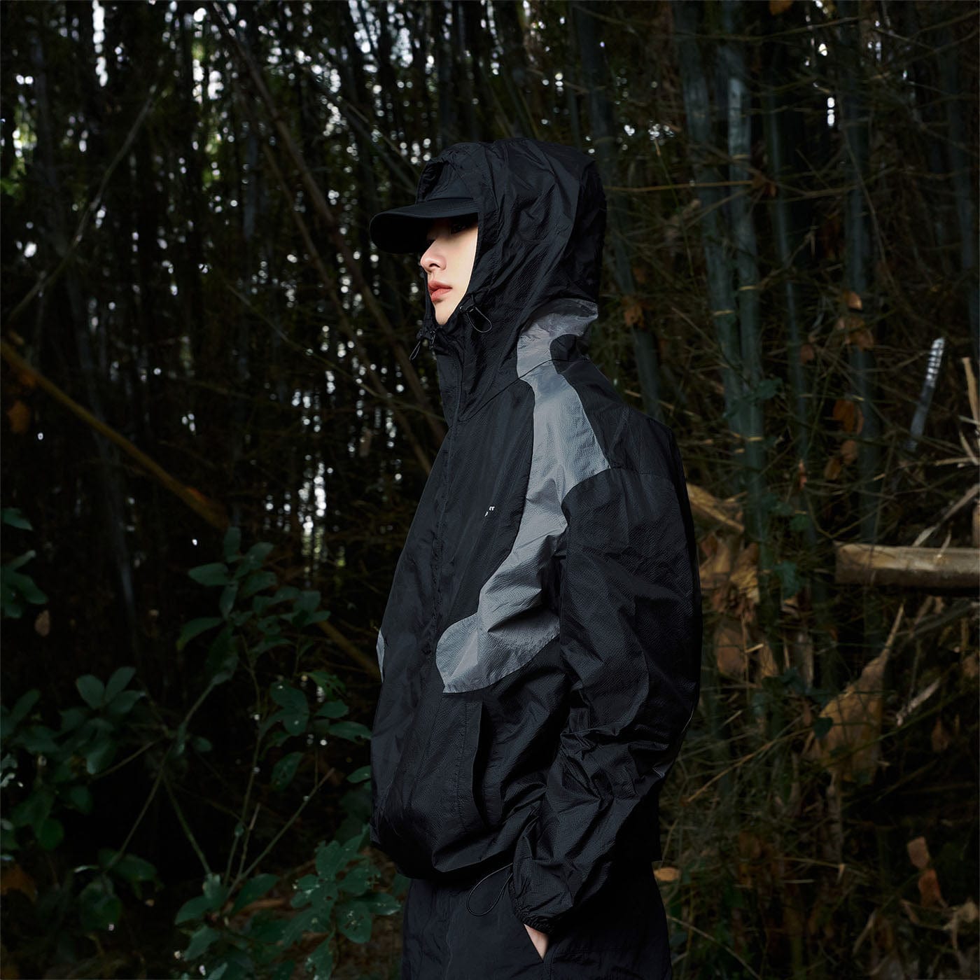 ENSHADOWER Arc Spliced Splash-Proof Jacket