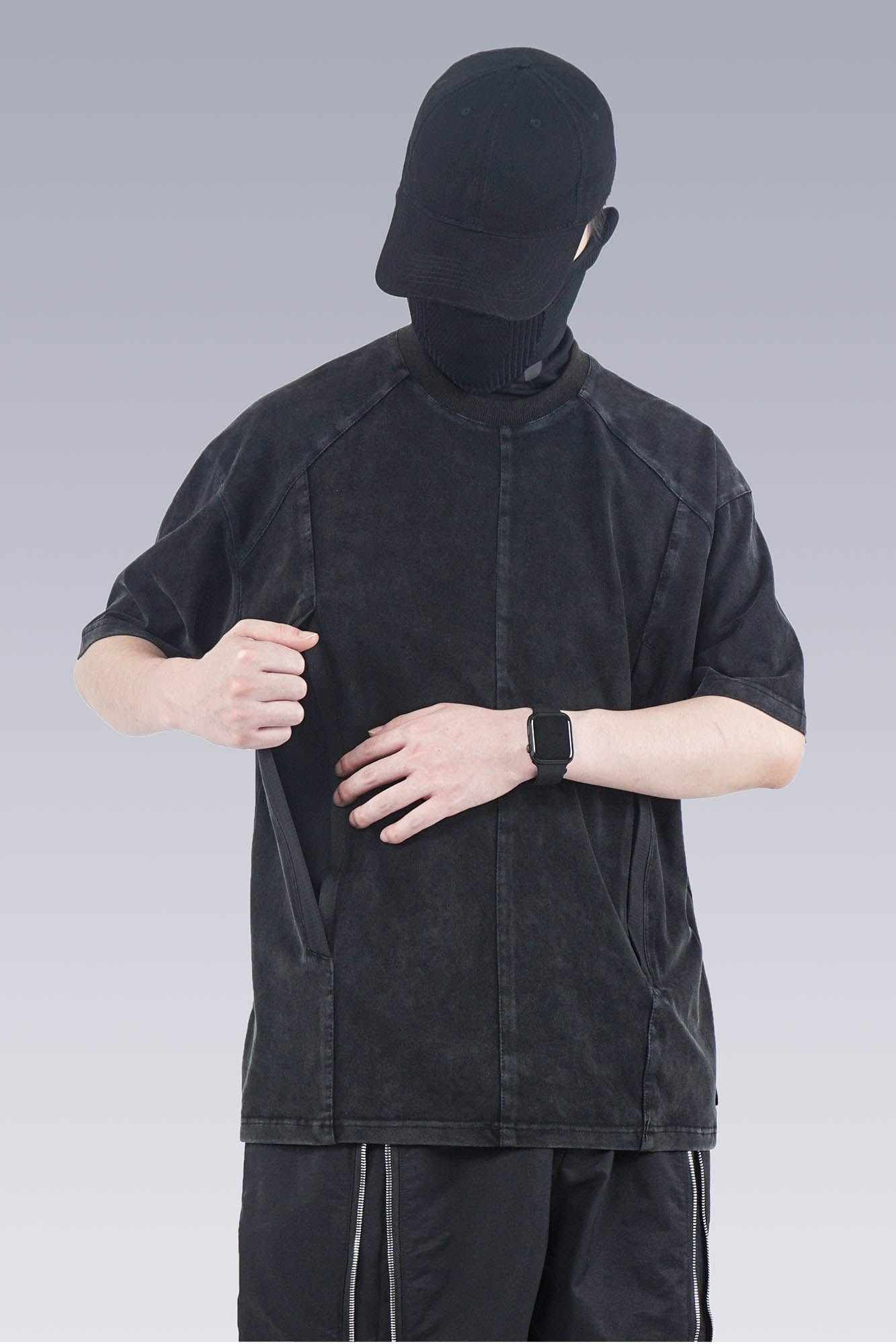 SILENSTORM Washed Paneled Side Pocket T-Shirt
