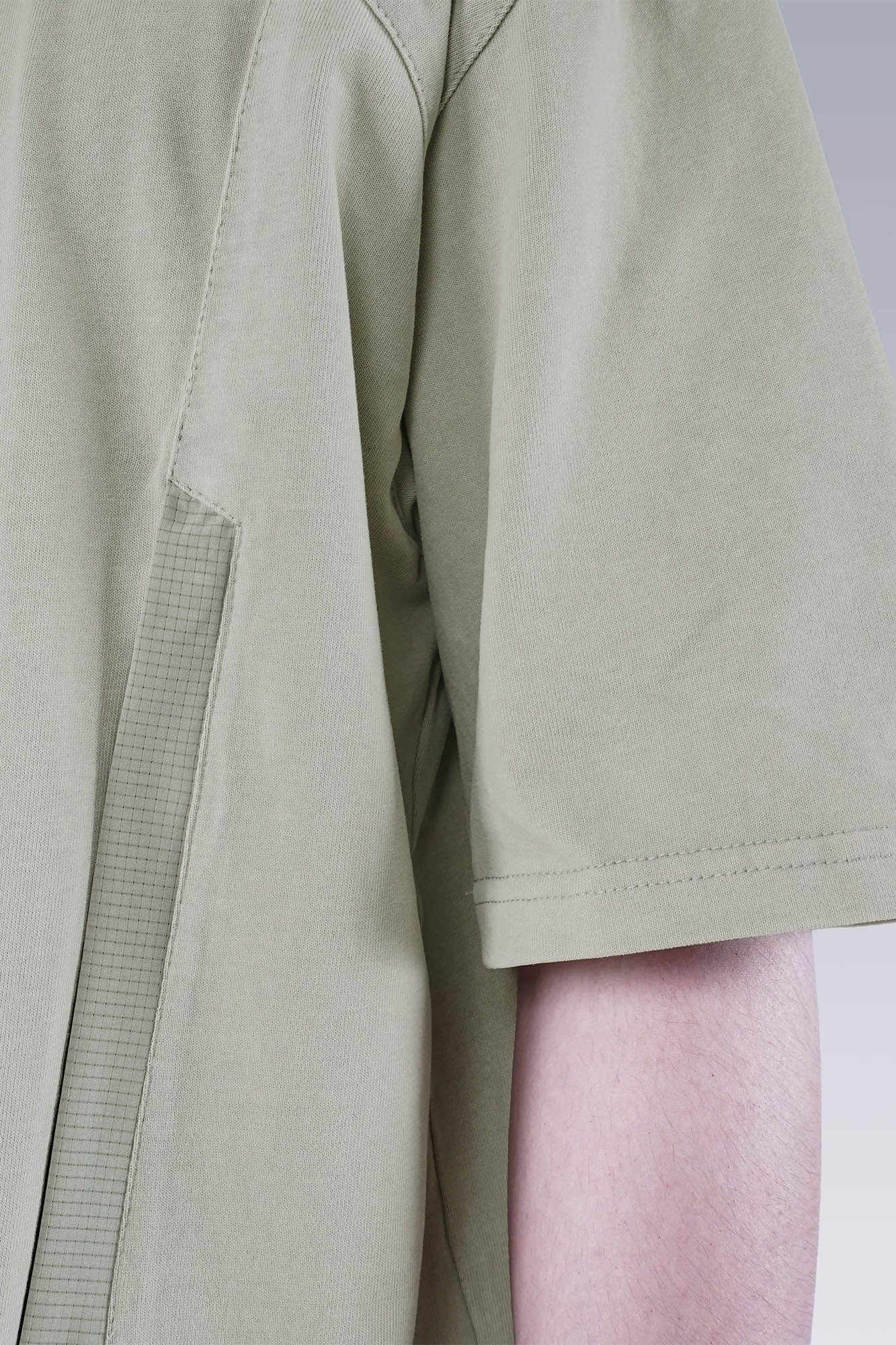 SILENSTORM Washed Paneled Side Pocket T-Shirt
