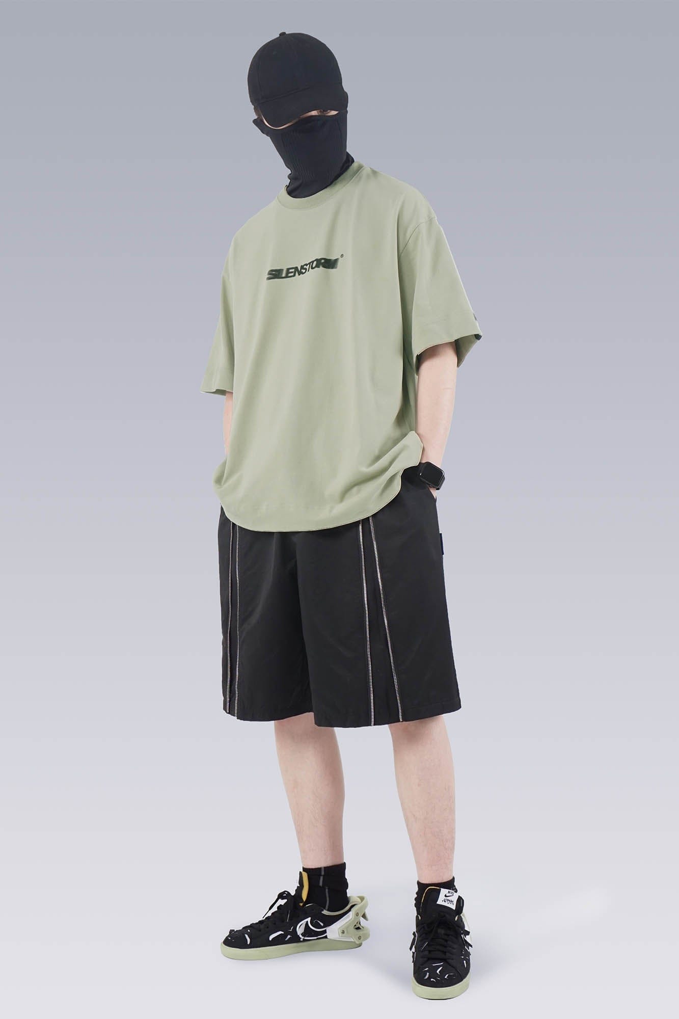 SILENSTORM Center-Zip Utility Shorts