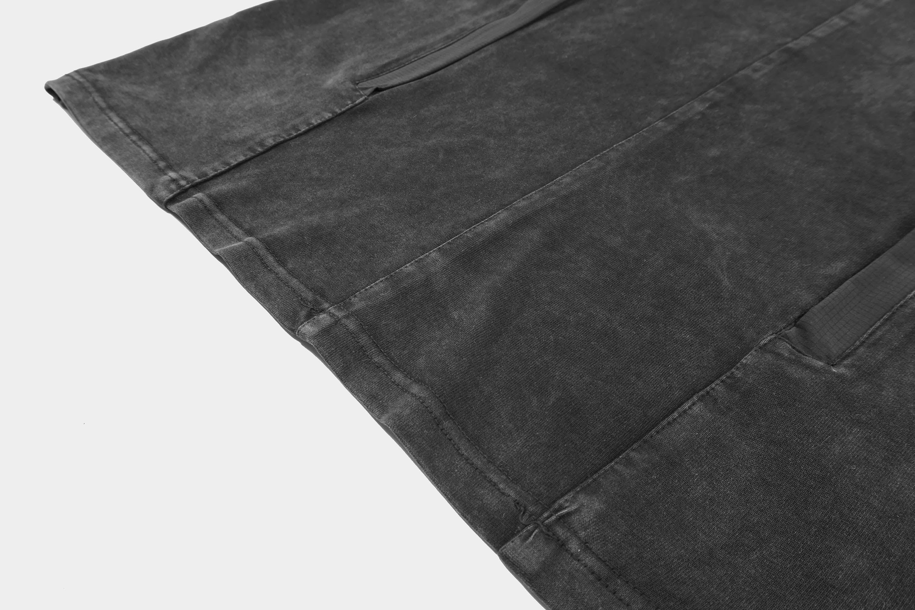 SILENSTORM Washed Paneled Side Pocket T-Shirt