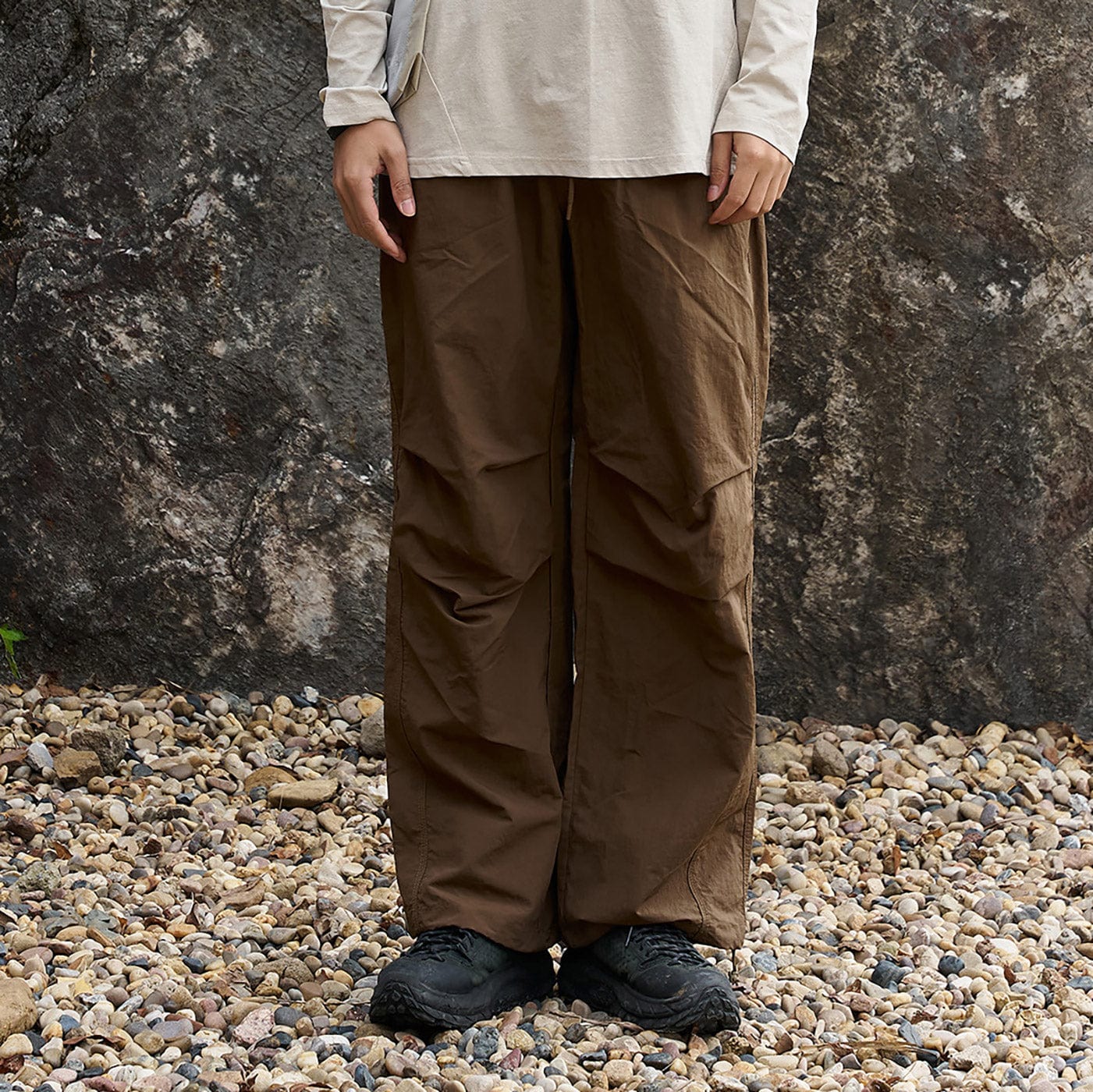 ENSHADOWER Splash-Proof Spliced Crinkled Parachute Pants