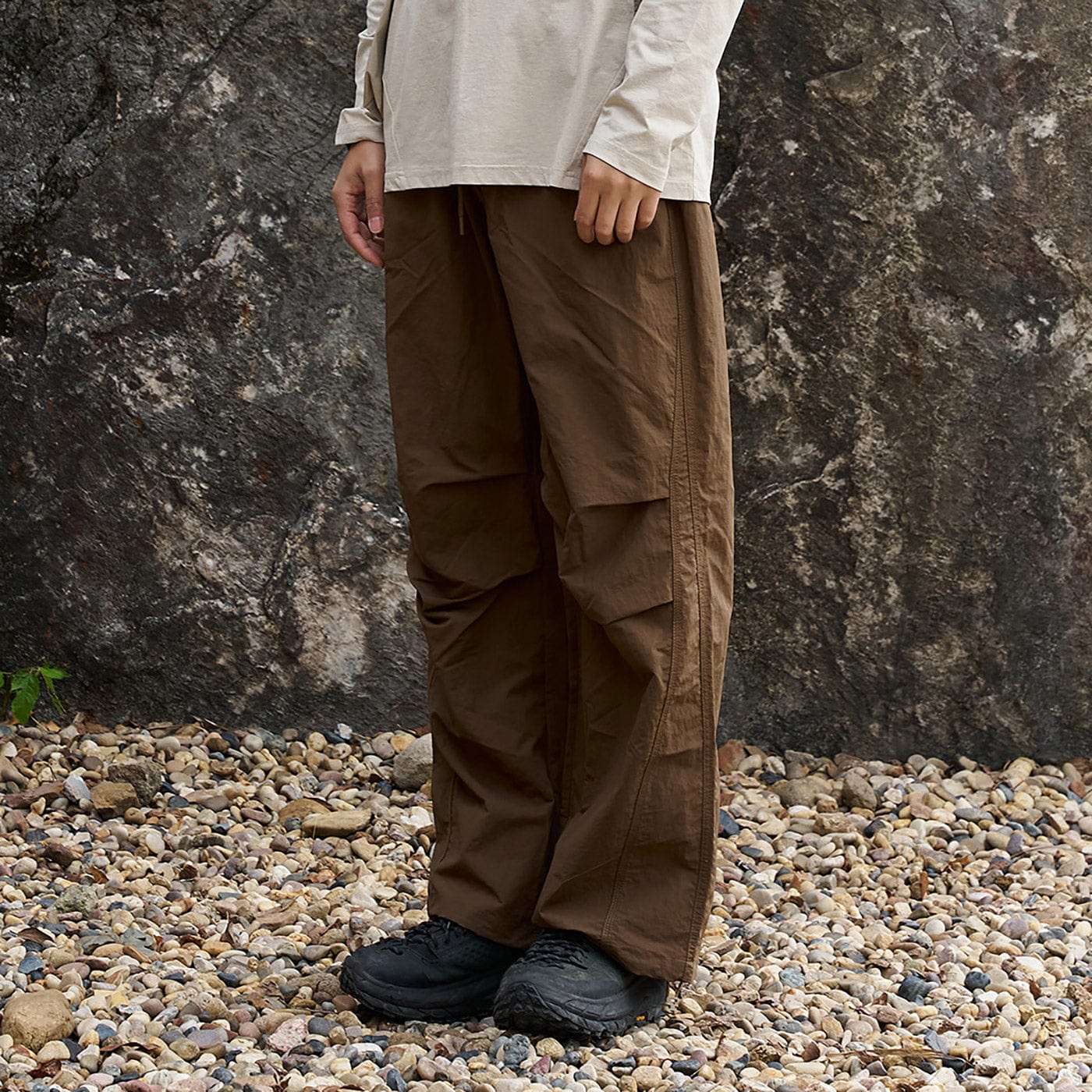 ENSHADOWER Splash-Proof Spliced Crinkled Parachute Pants