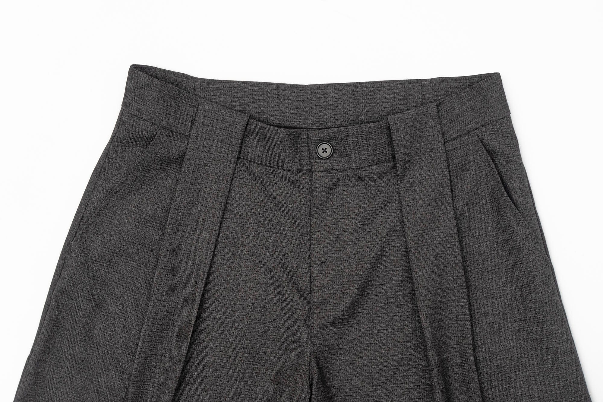 IN EXISTENCE Double-Pleated Mini Check Wide-Leg Shorts