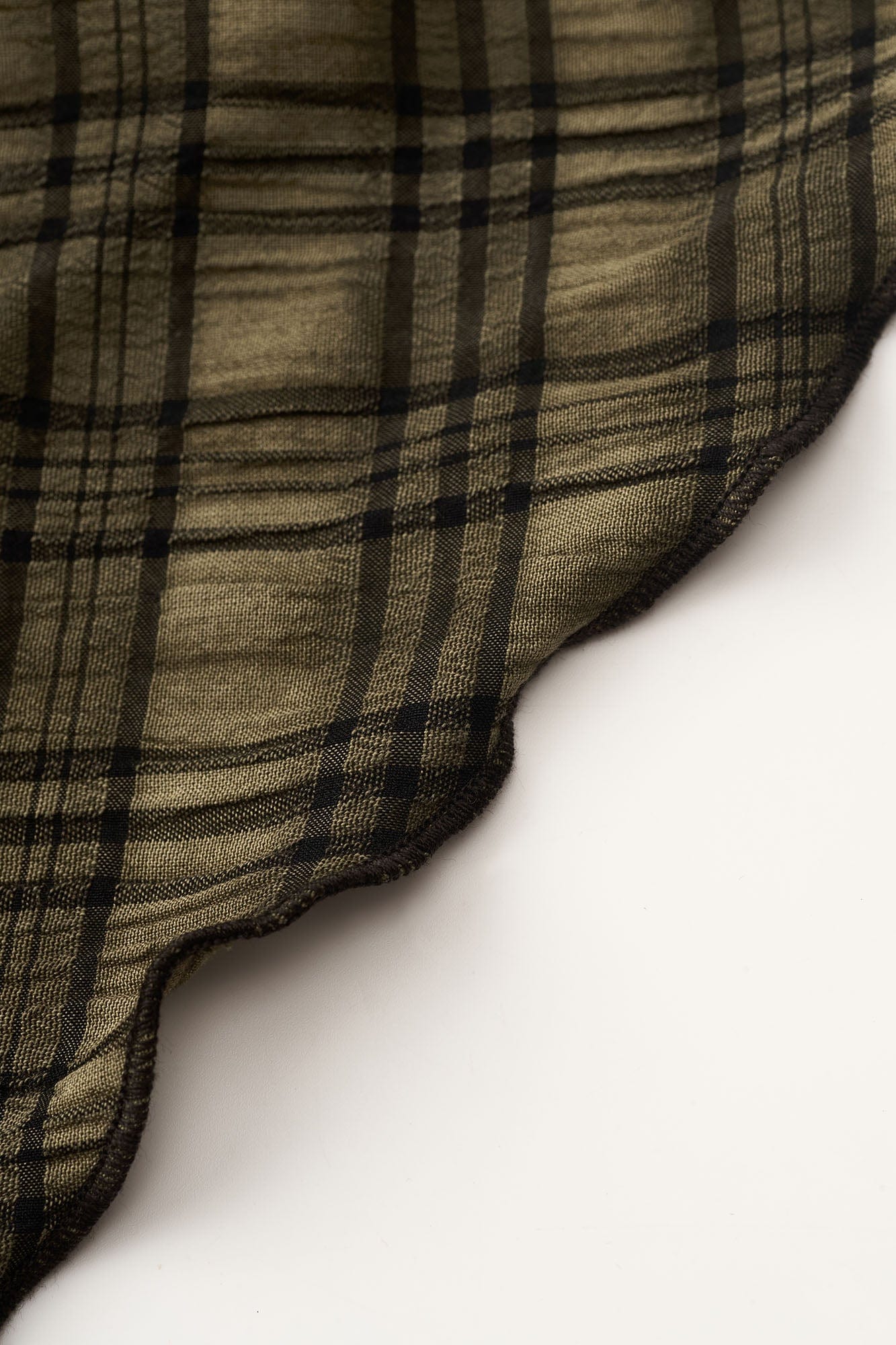 GONGHE REPUB Checked Beaded Pendant Scarf