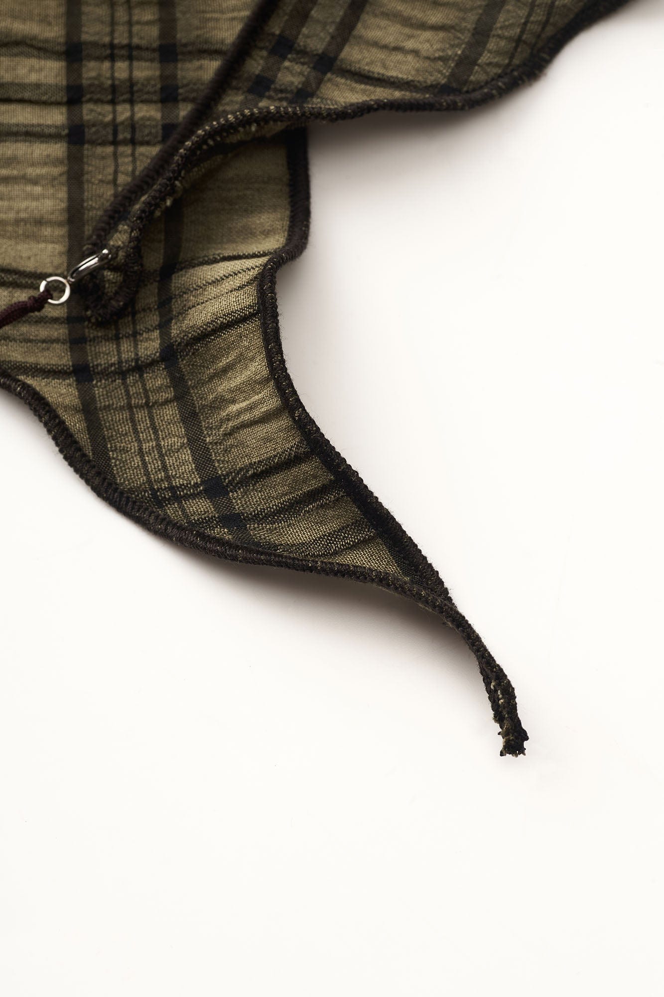 GONGHE REPUB Checked Beaded Pendant Scarf