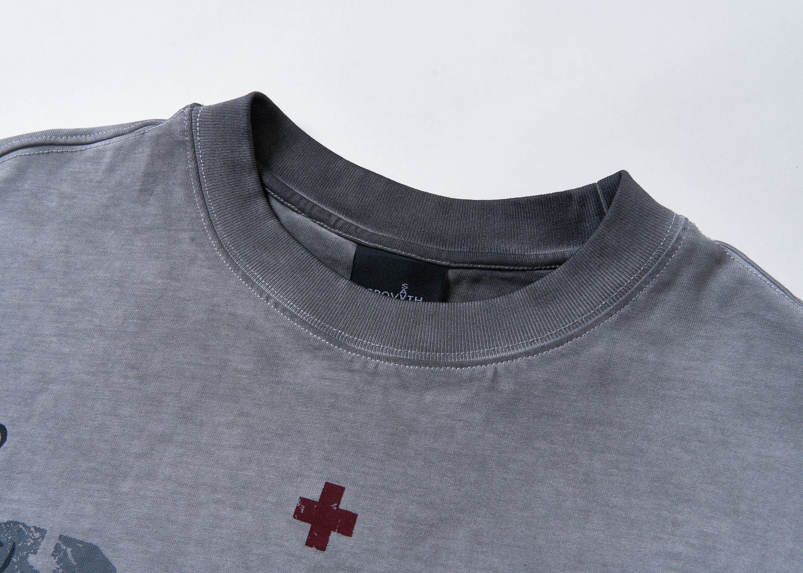 SAVAGEGROWTHWORLD Distressed GhosteMane T-Shirt