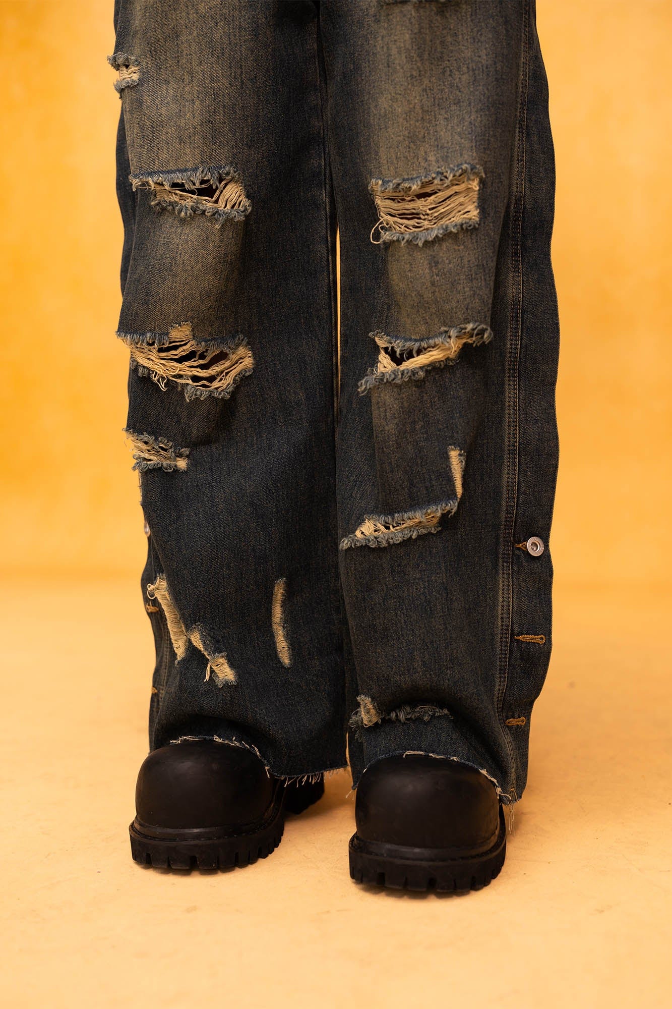 CLP Distressed Buttoned Wide-Leg Jeans