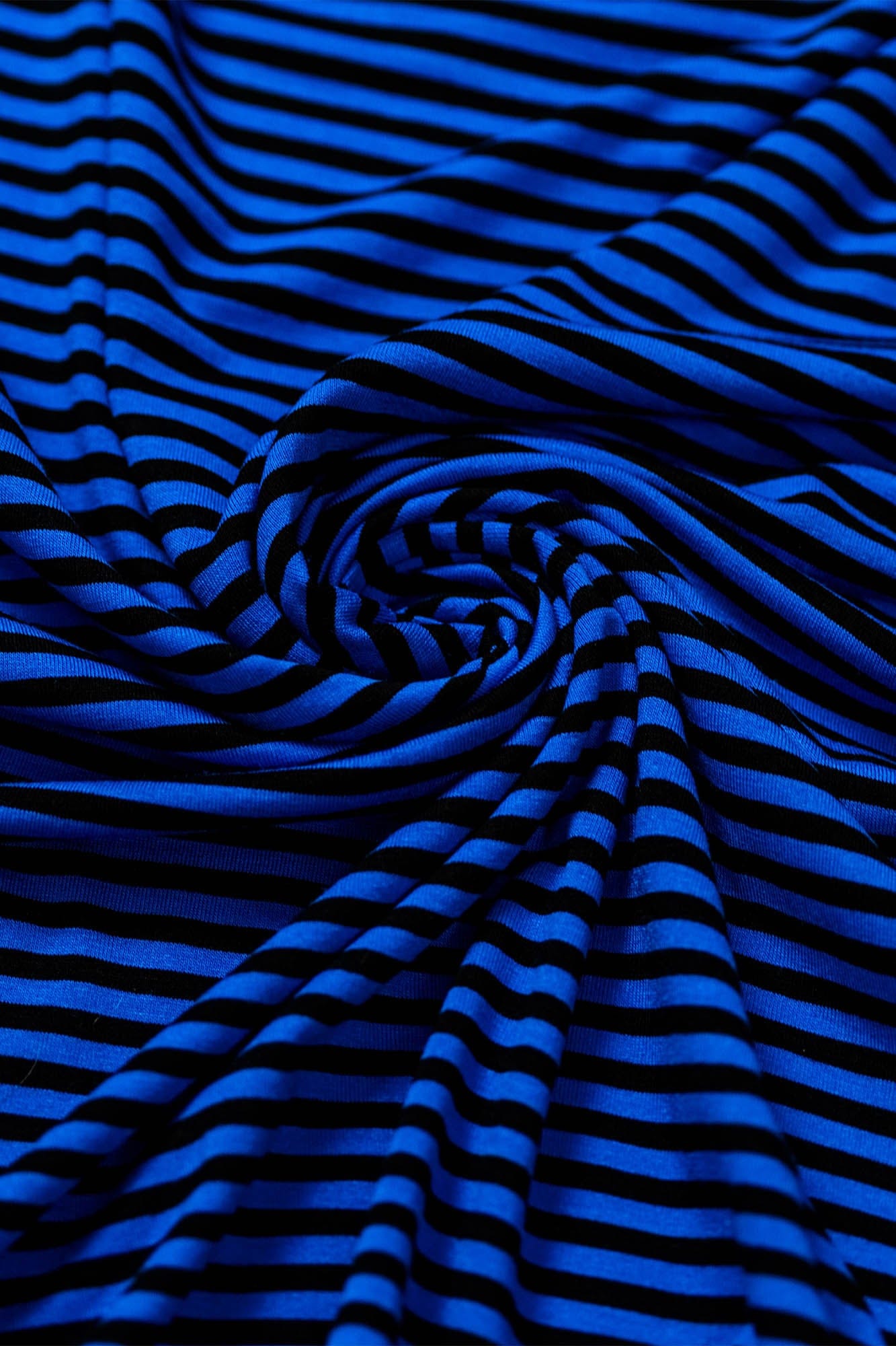 KADAKADA Striped Mountain Graphic Stretch T-Shirt