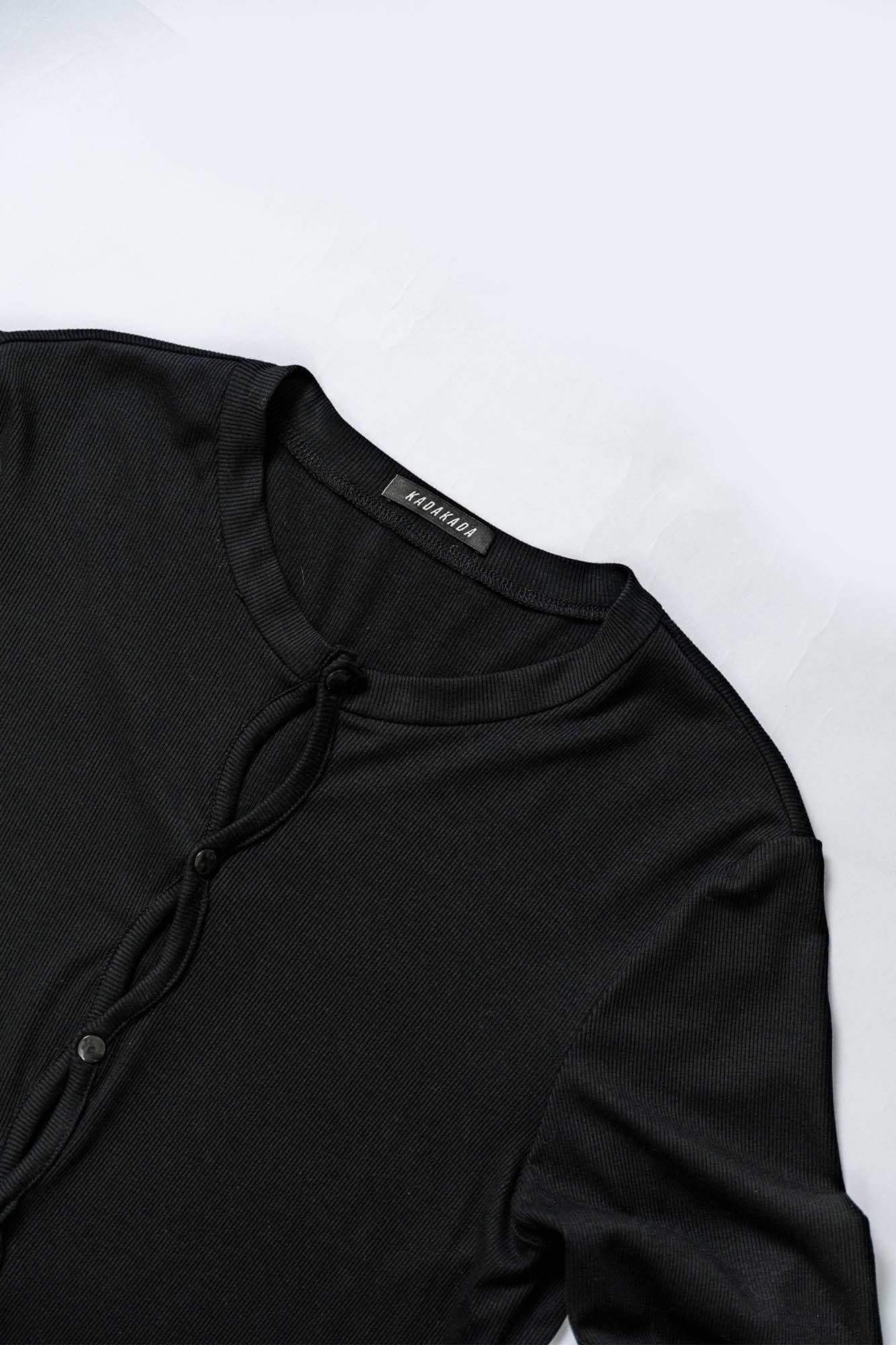 KADAKADA Cut-Out Loop Button Fitted Cardigan