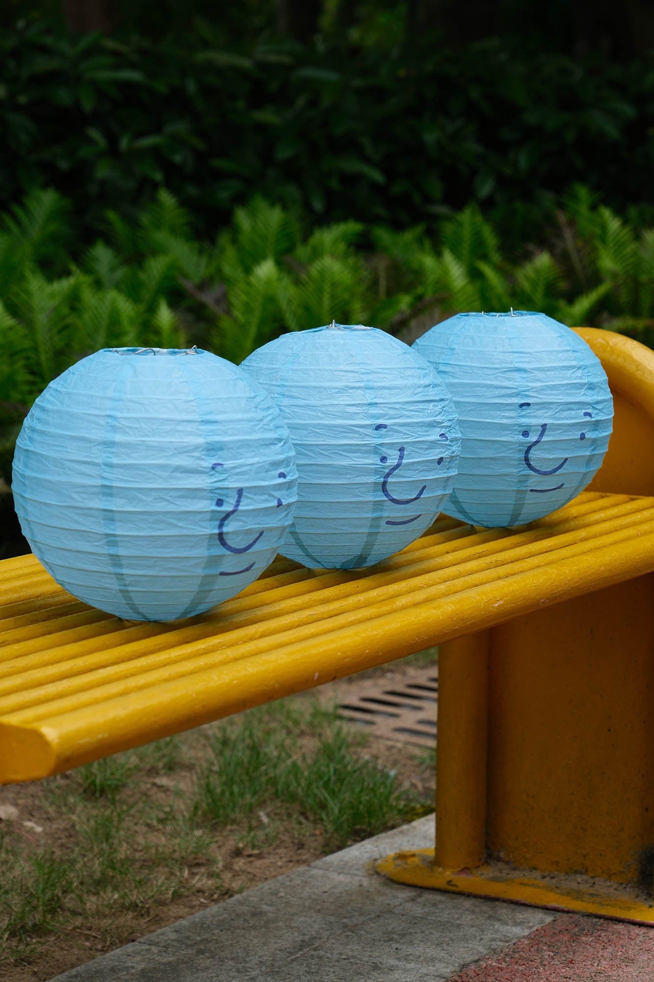 ONADAILYBASIS Smiley Paper Lantern Set