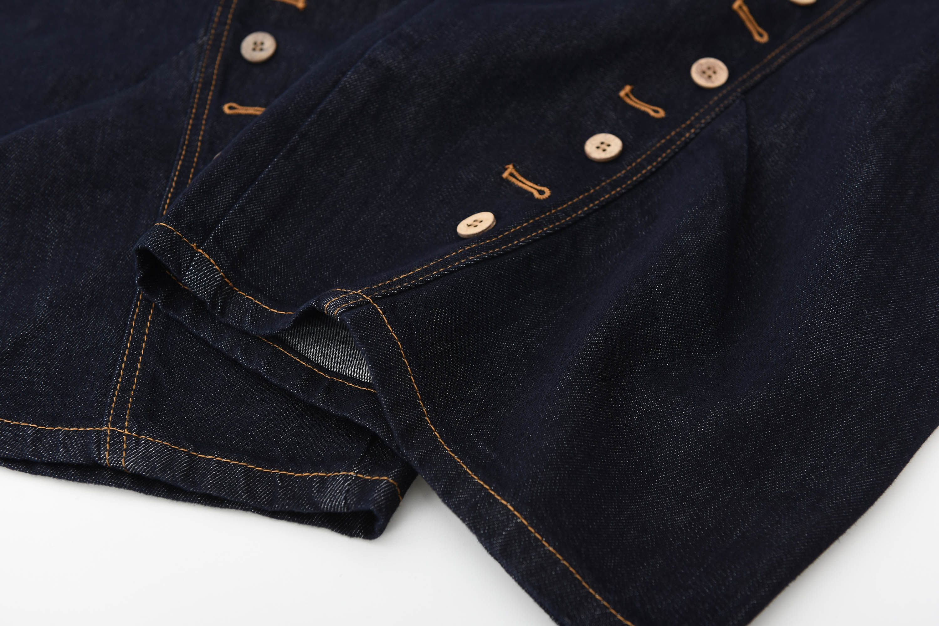 KREATE Button-Trim Flared Jeans