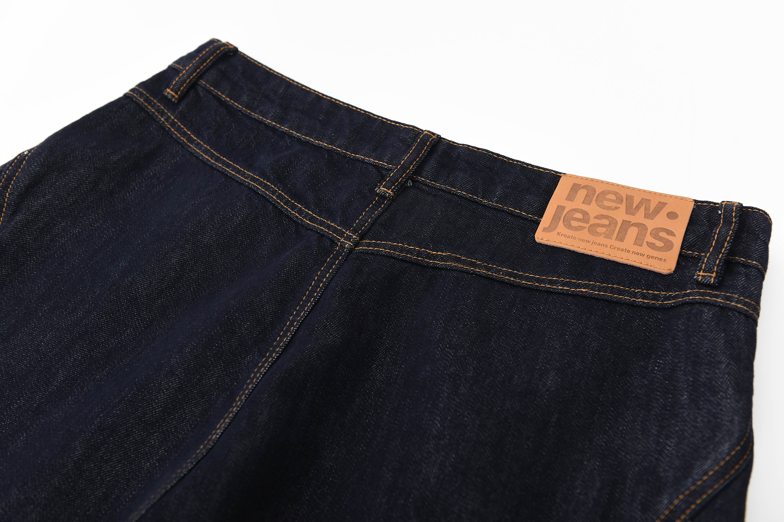 KREATE Button-Trim Flared Jeans