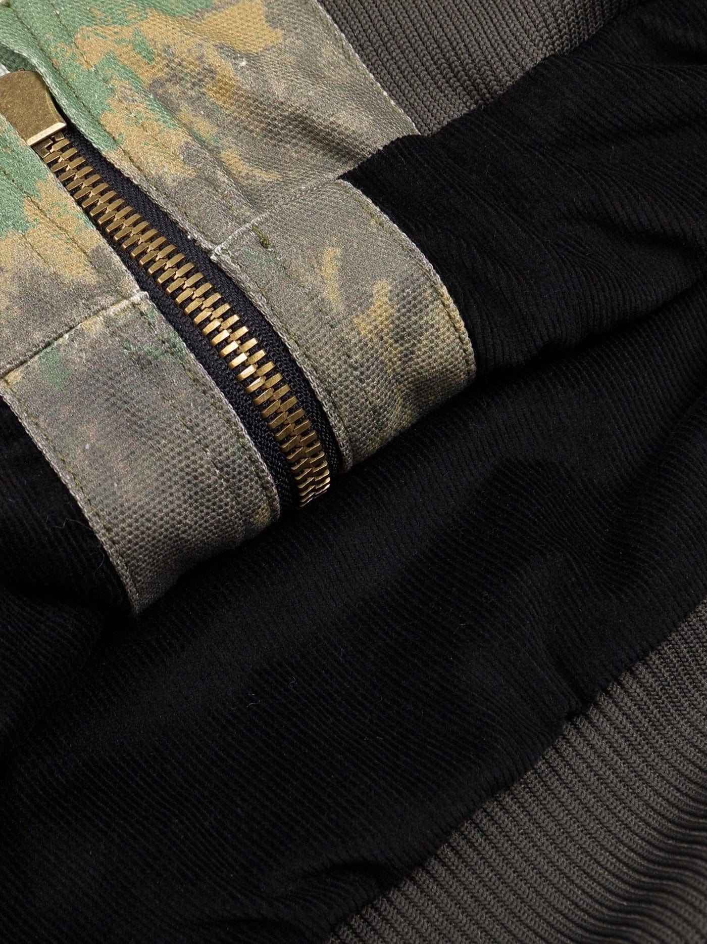 DND4DES Camouflage Graffiti Zip-Up Jacket
