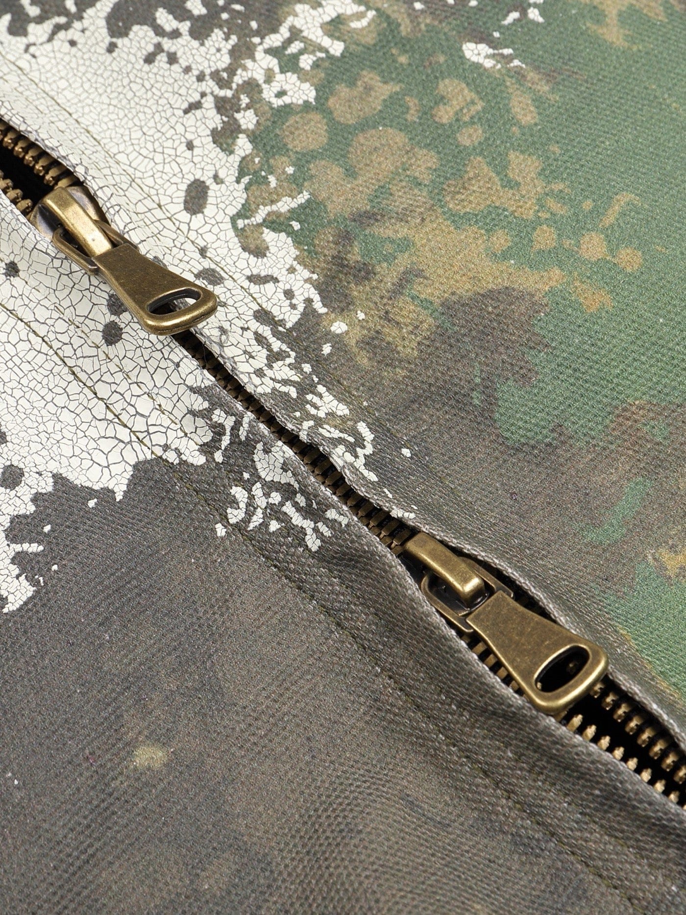 DND4DES Camouflage Graffiti Zip-Up Jacket