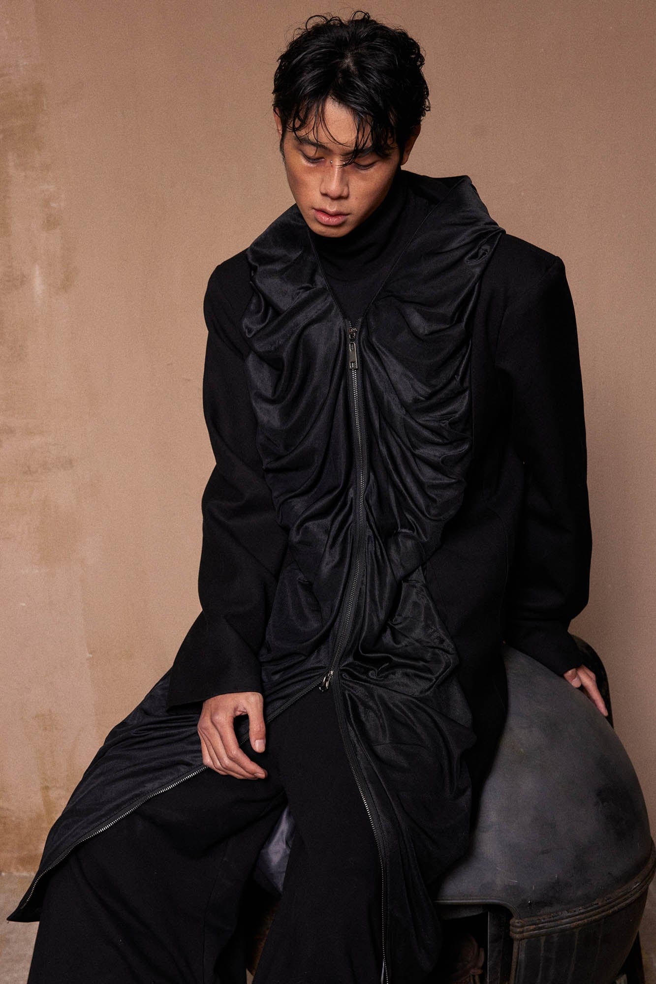 KADAKADA Crinkled Hooded Longline Trench Coat