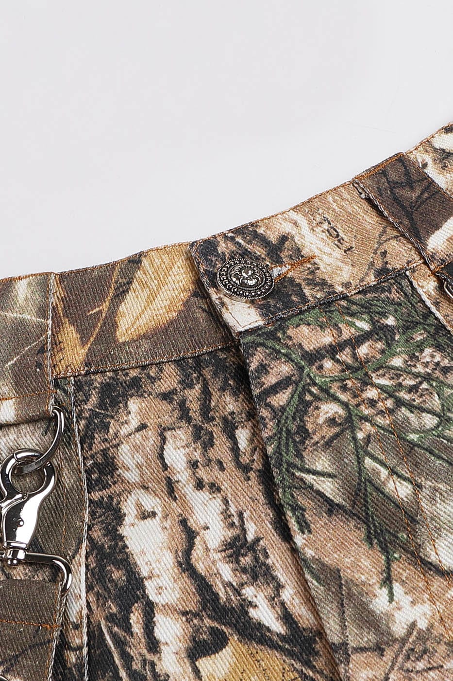 DND4DES Camo Detachable Strapped Cargo Pants