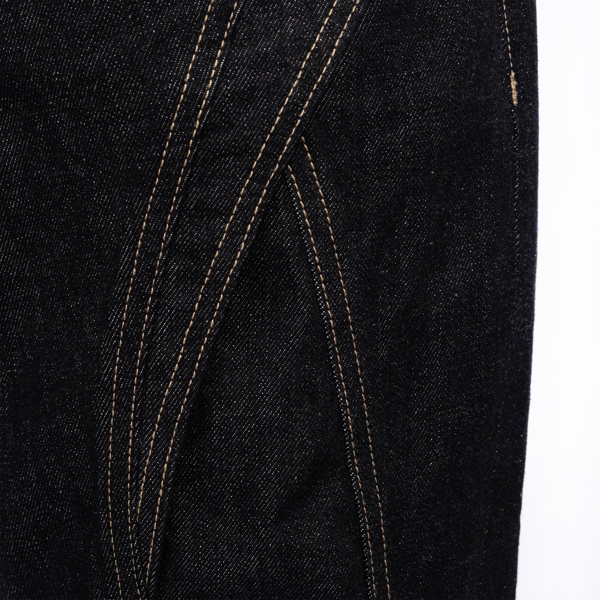 CATSSTAC Curved Panel Stitch Straight-Leg Raw Jeans