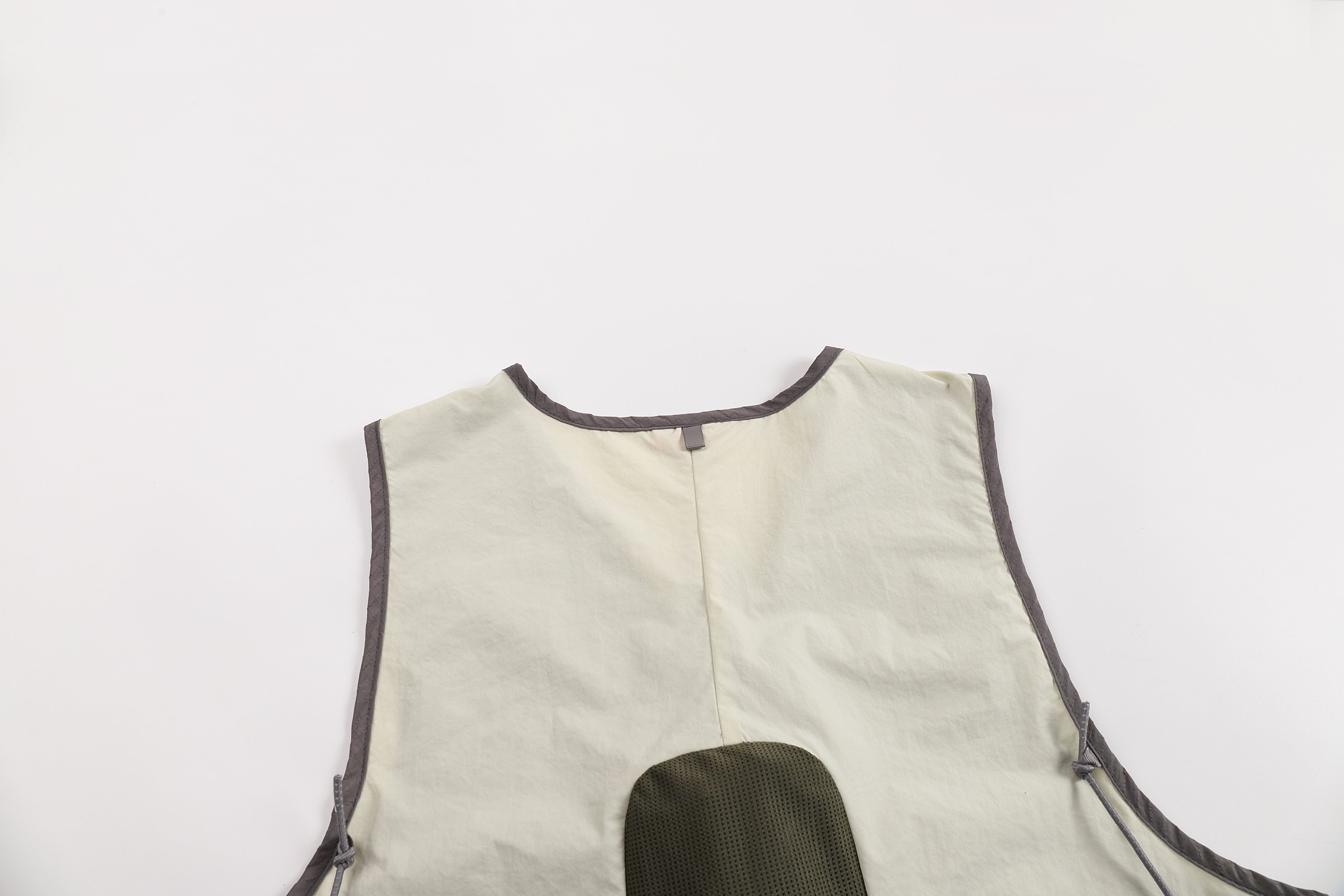 ONADAILYBASIS Trail Water-Repellent Contrast Utility Vest
