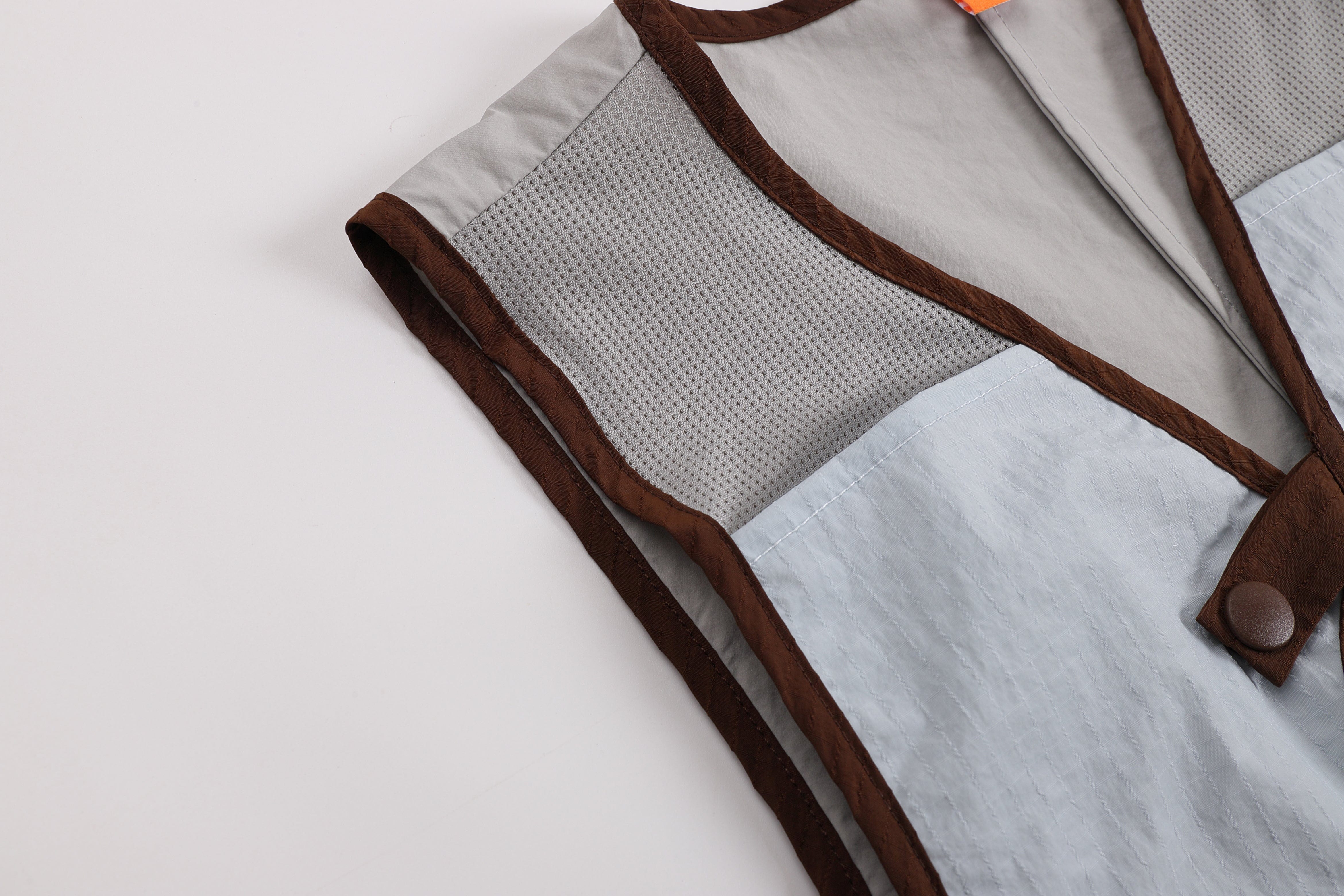 ONADAILYBASIS Trail Water-Repellent Contrast Utility Vest