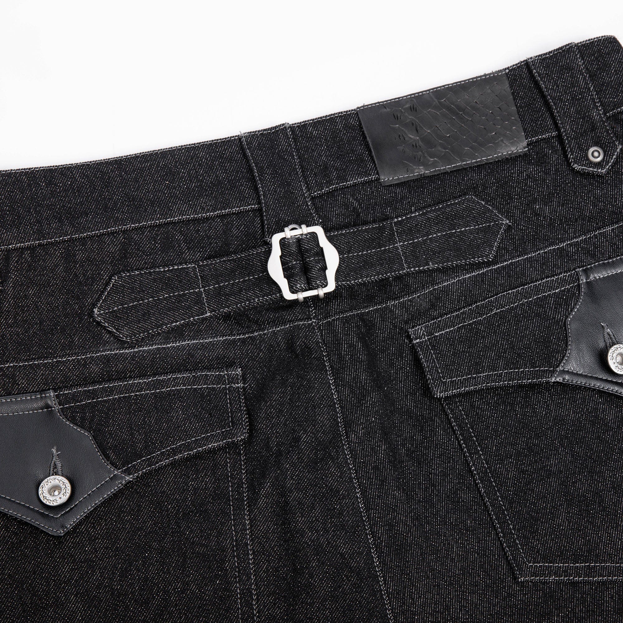 ESAIAS Phoenix Graphic Wide-Leg Raw Jeans