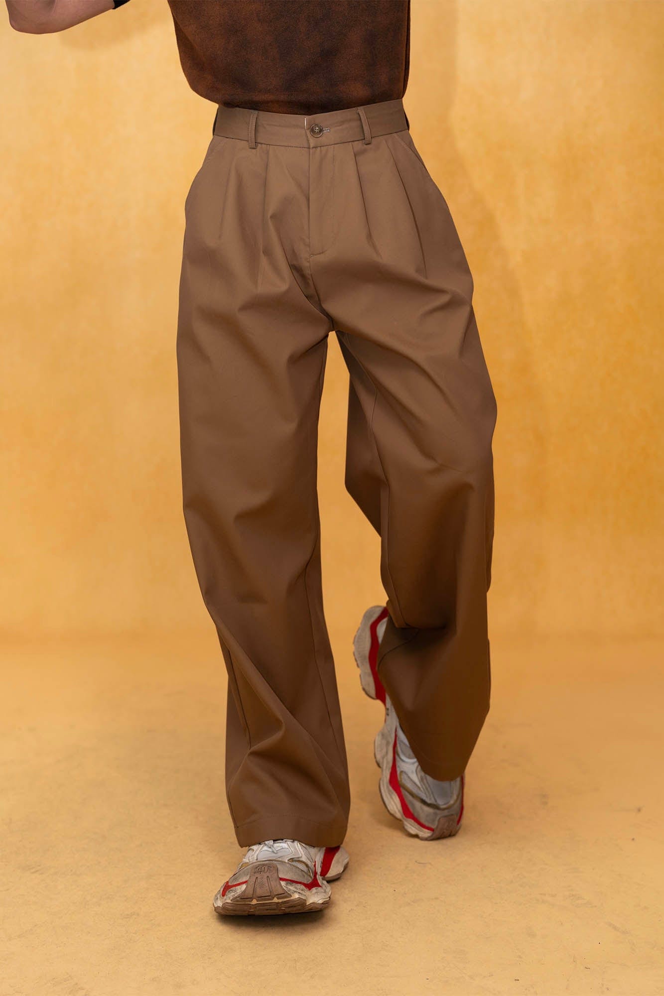 CLP Retro Pleated Wide-Leg Trousers