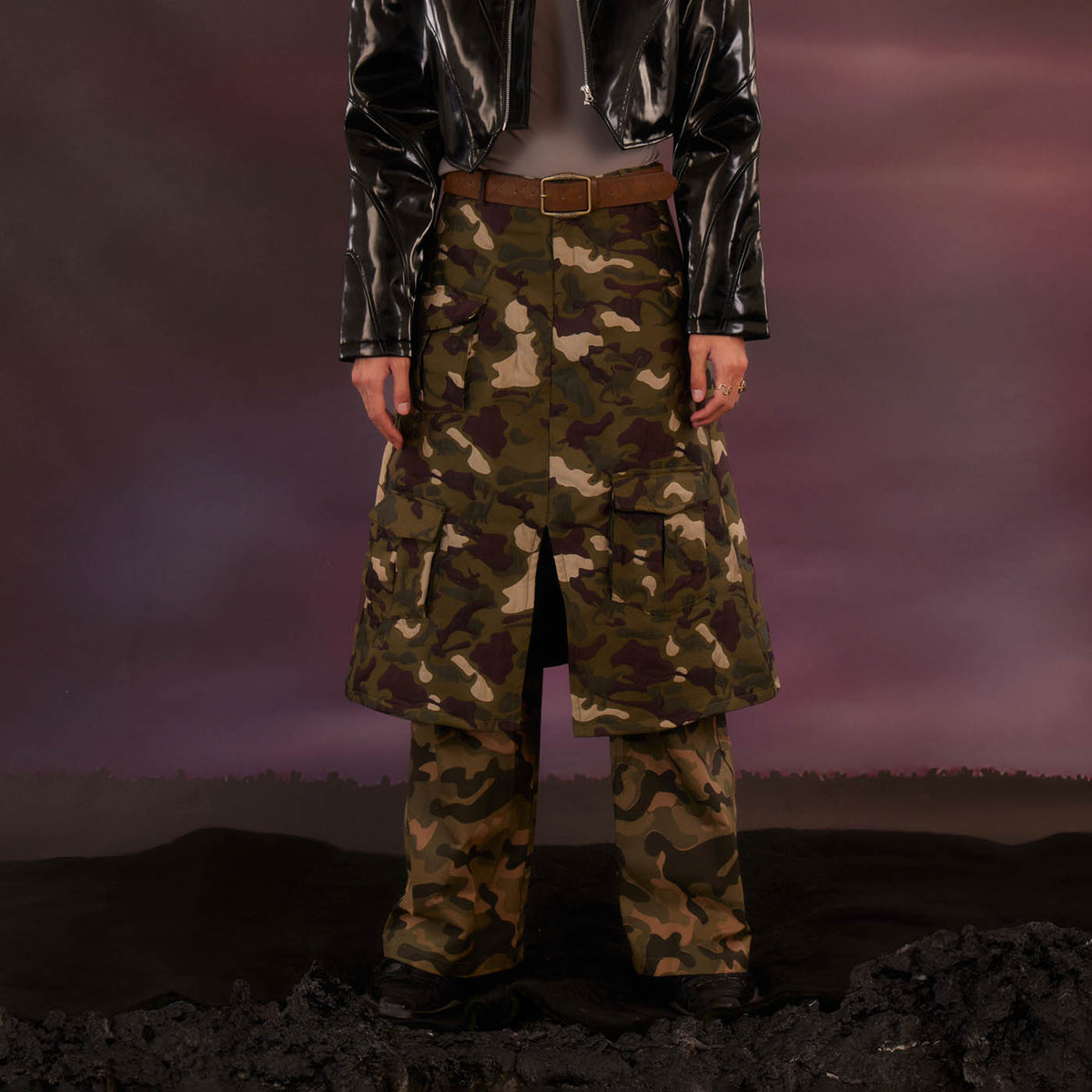 KADAKADA Dinosaur-Camo Embossed Multi-Pocket Skirt Pants
