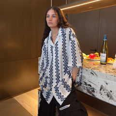 MIICHOUS Geometric Ripple Jacquard Oversized Half Shirt