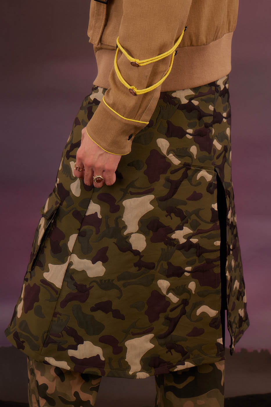 KADAKADA Dinosaur-Camo Embossed Multi-Pocket Skirt Pants