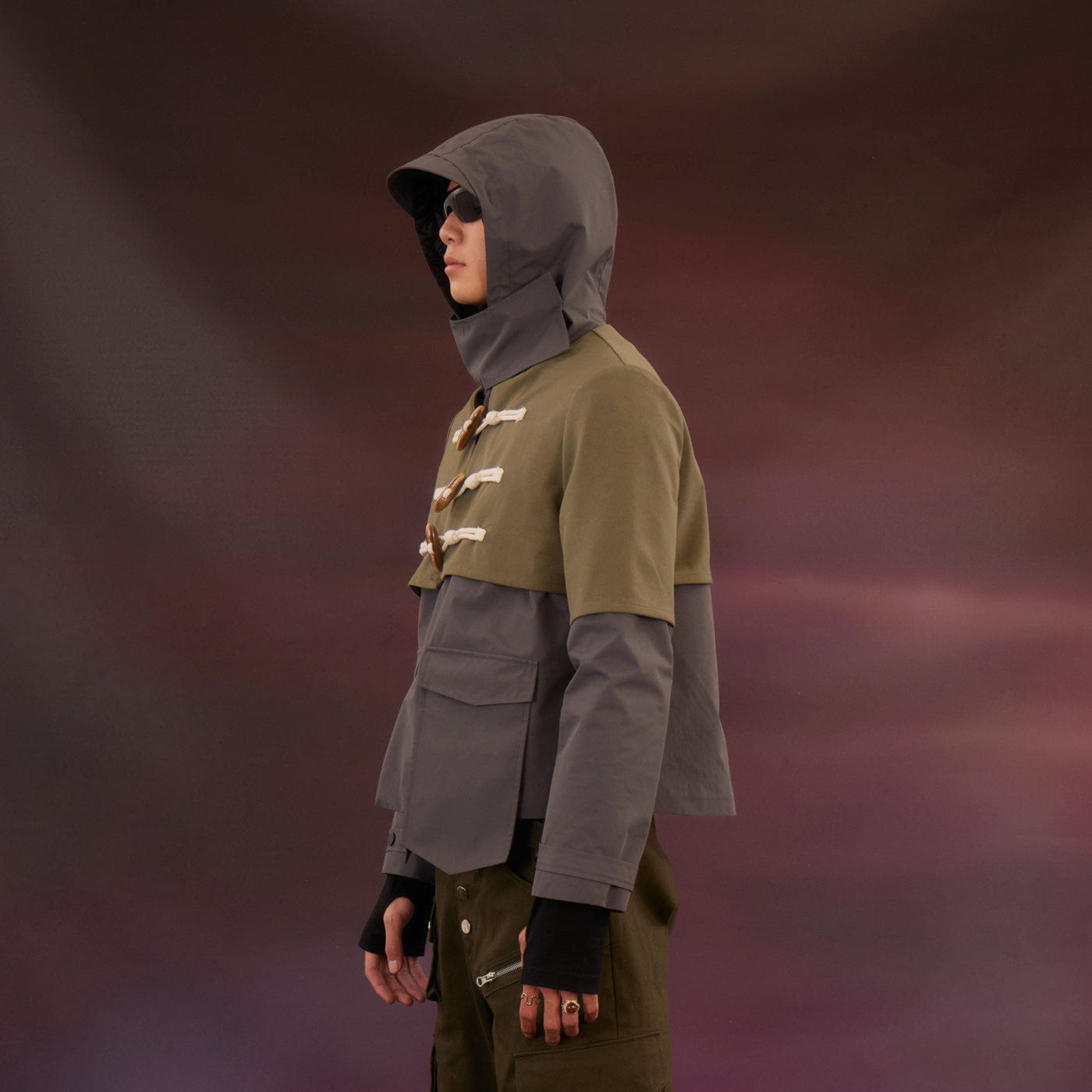 KADAKADA Layered Horn Button Large Pocket Hooded Jacket