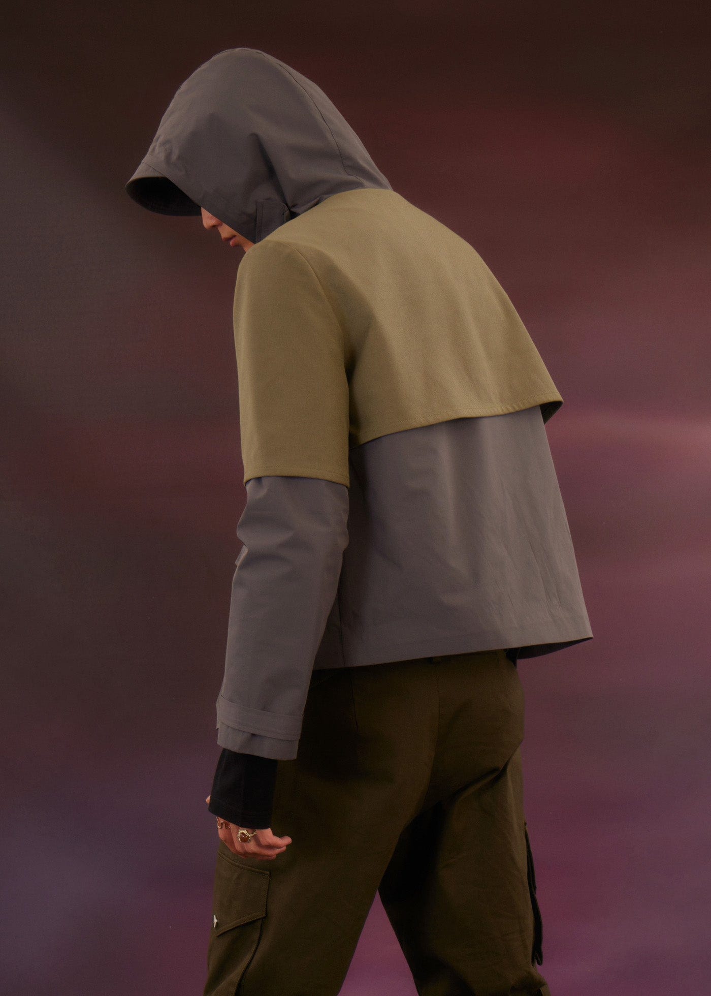 KADAKADA Layered Horn Button Large Pocket Hooded Jacket