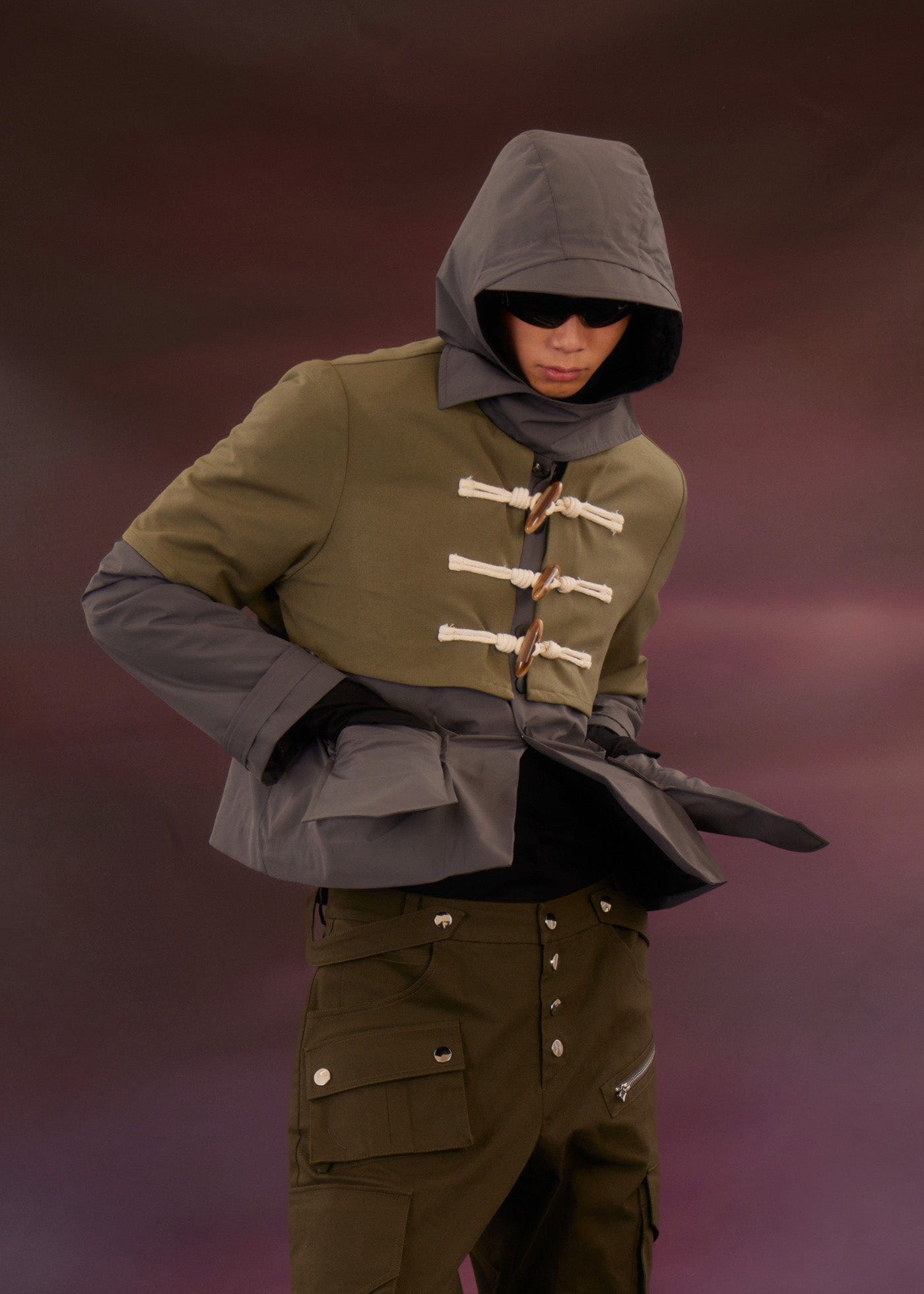 KADAKADA Layered Horn Button Large Pocket Hooded Jacket