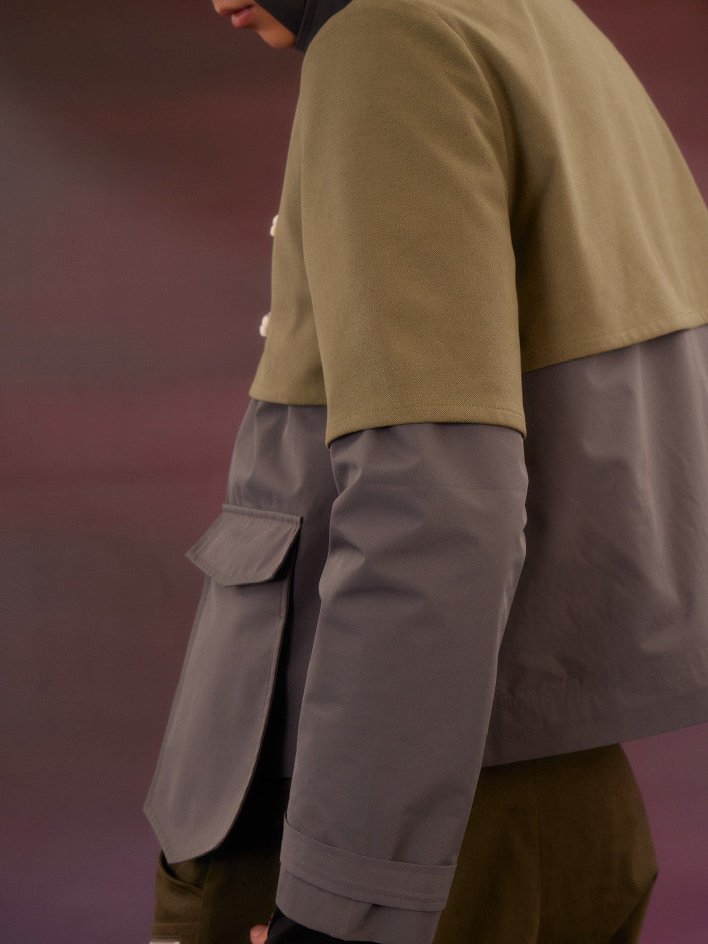 KADAKADA Layered Horn Button Large Pocket Hooded Jacket
