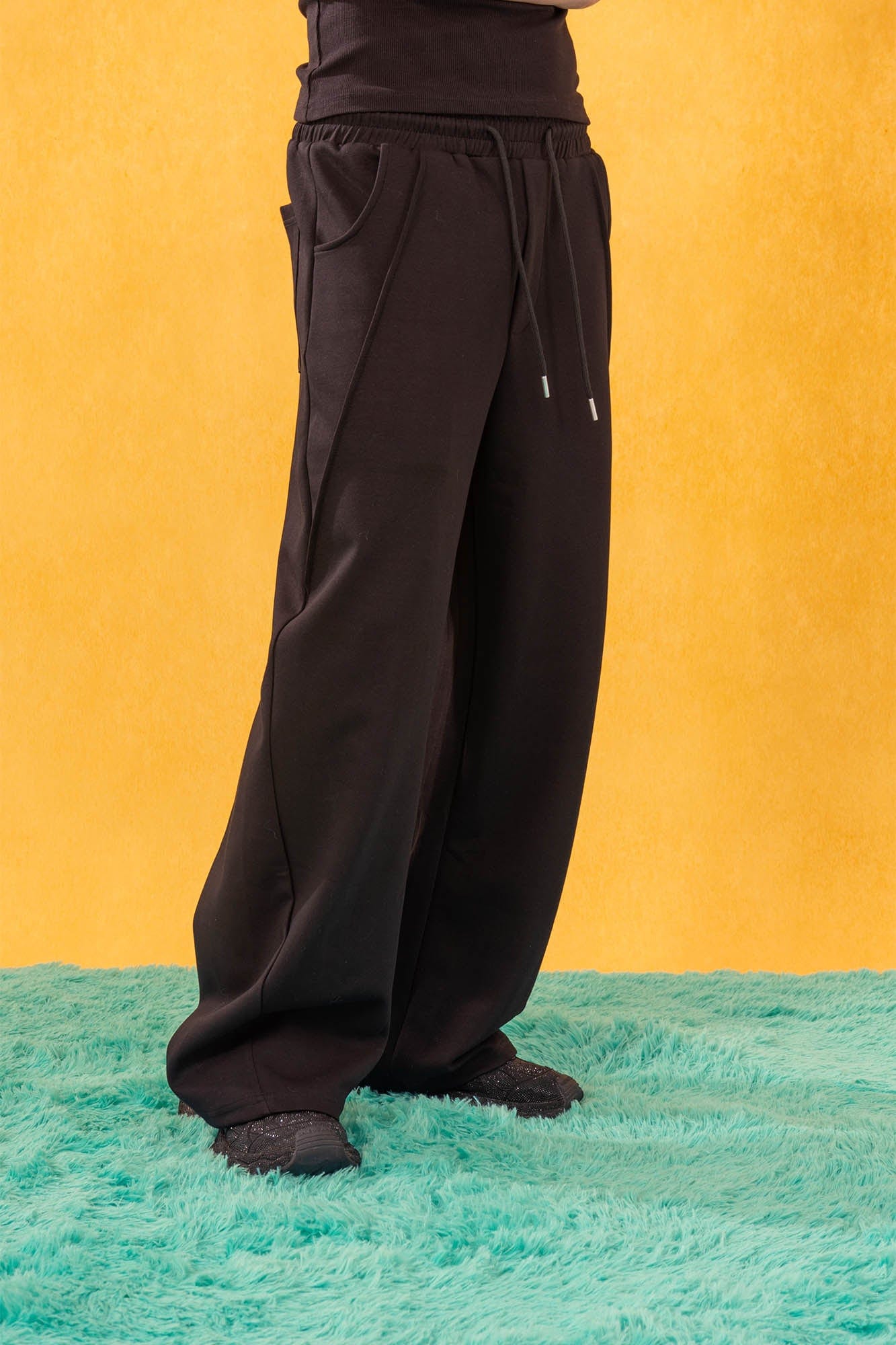 CLP Slanted Spliced Drawstring Sweatpants