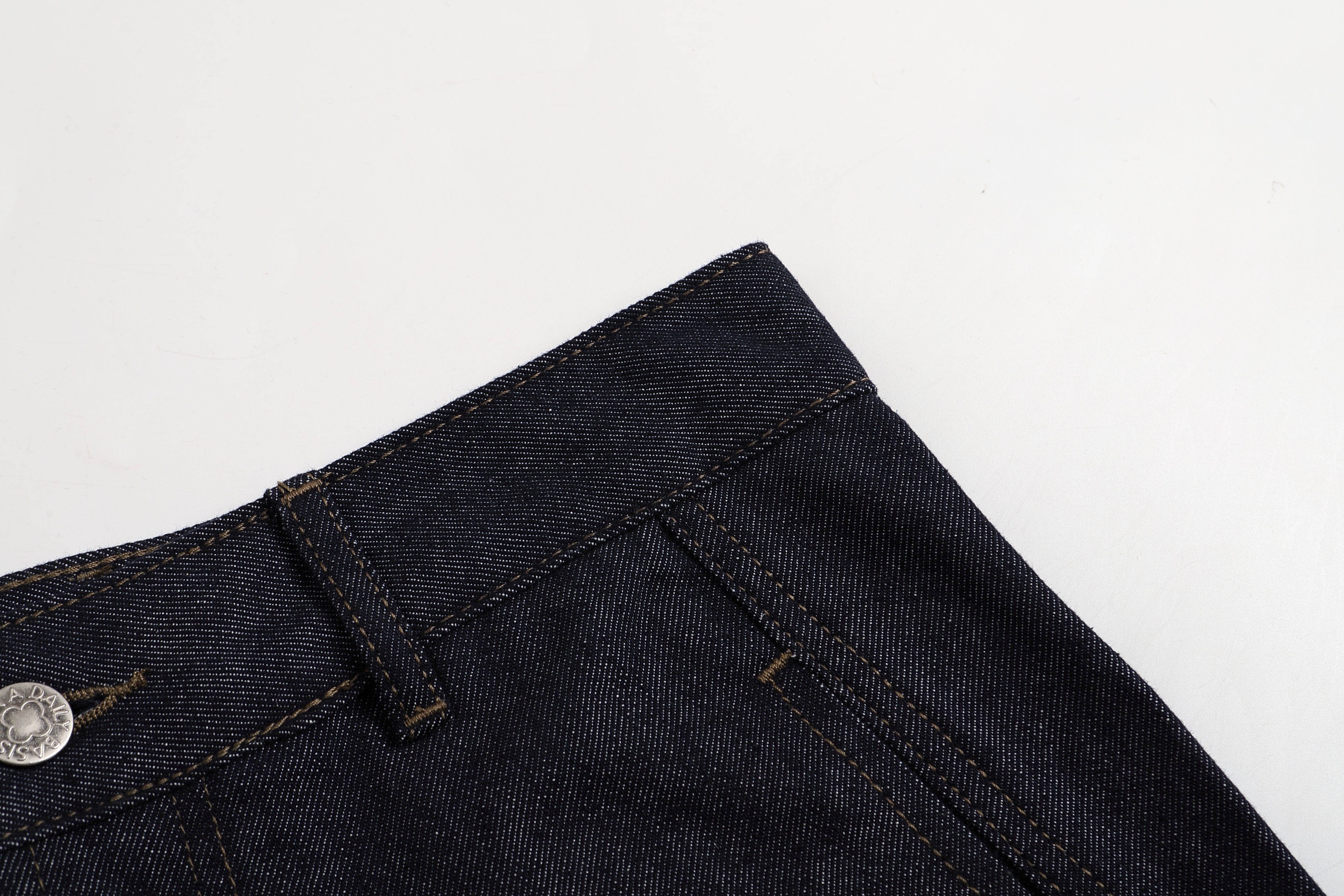 ONADAILYBASIS Essential Curved Paneled Raw Jeans
