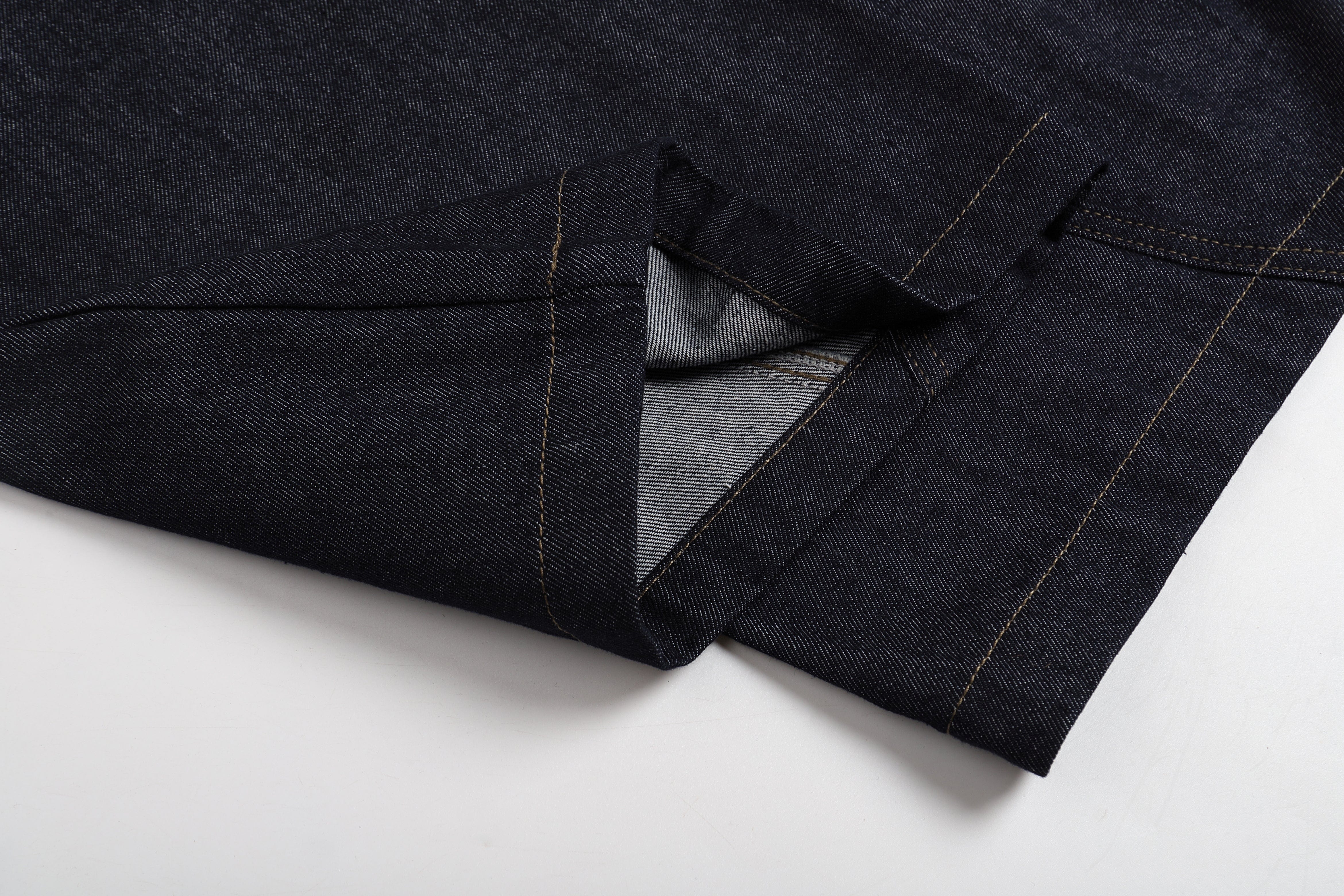 ONADAILYBASIS Essential Curved Paneled Raw Jeans