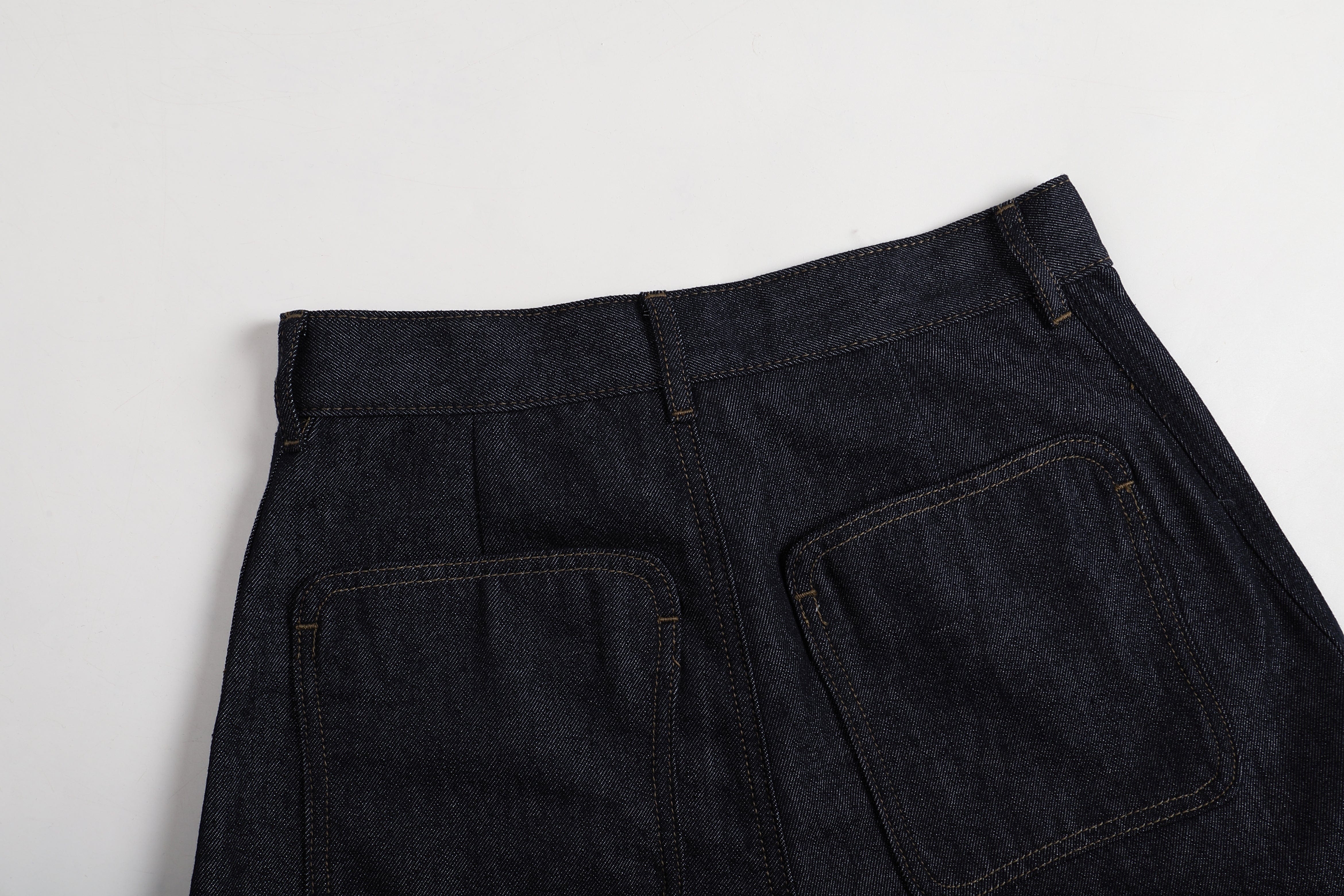 ONADAILYBASIS Essential Curved Paneled Raw Jeans